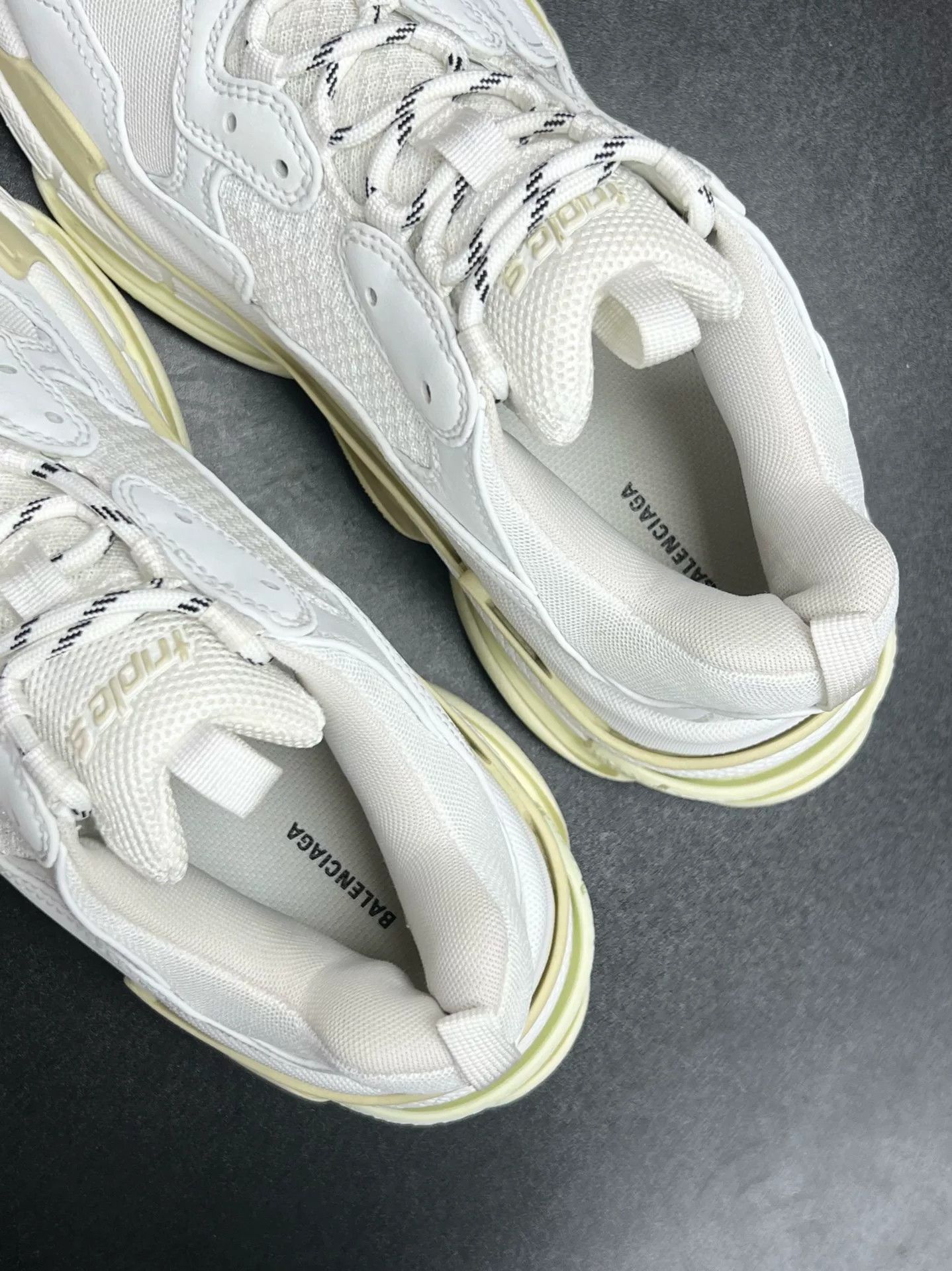 Balenciaga Balenciaga White Lowtop Sneakers 9 Men Size US 9 / EU 42 - 4 Thumbnail