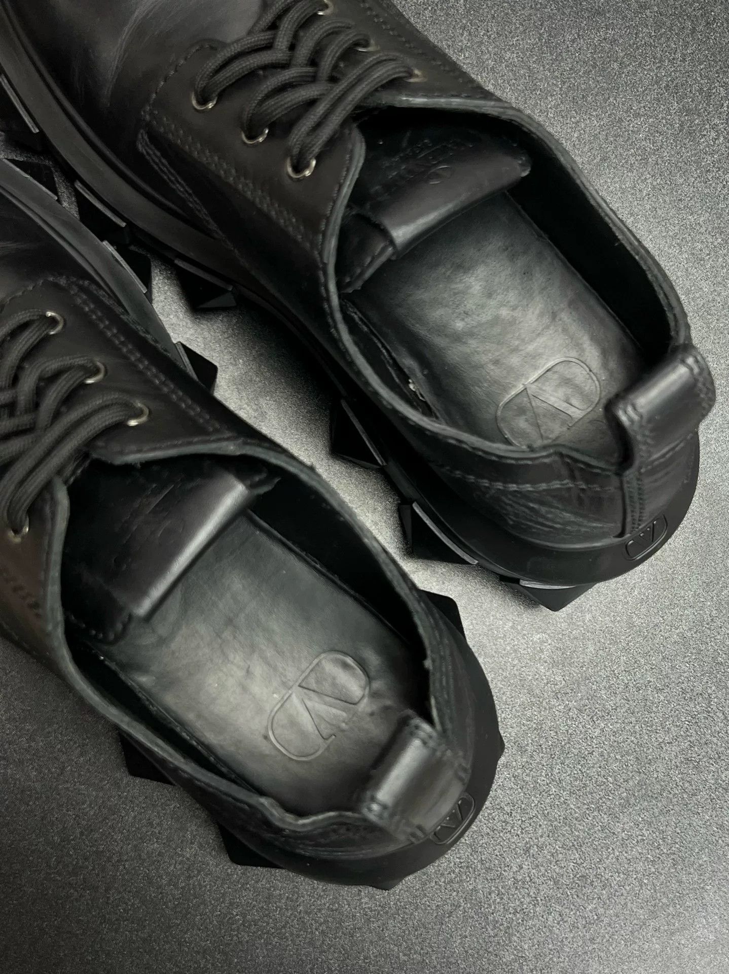Valentino Valentino Casual Black Lowtop Sneakers 7 Men Size US 7 / EU 40 - 4 Thumbnail
