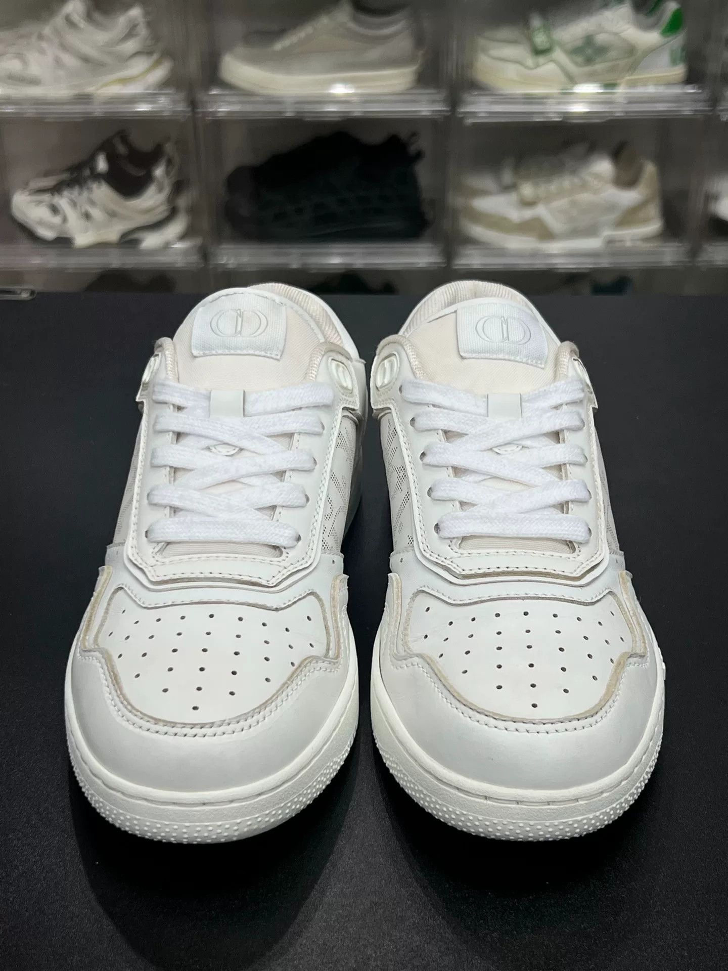 Dior Dior White Lowtop Sneakers us_6 Women Size US 6 / IT 36 - 2 Thumbnail