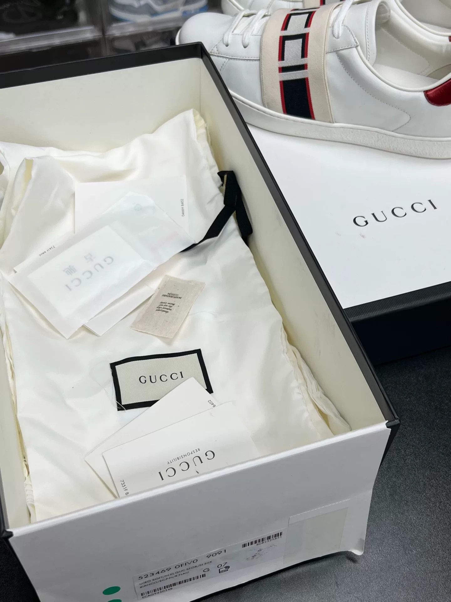 Gucci Gucci Striped Lowtop Sneakers 8 Men Size US 8 / EU 41 - 9 Thumbnail
