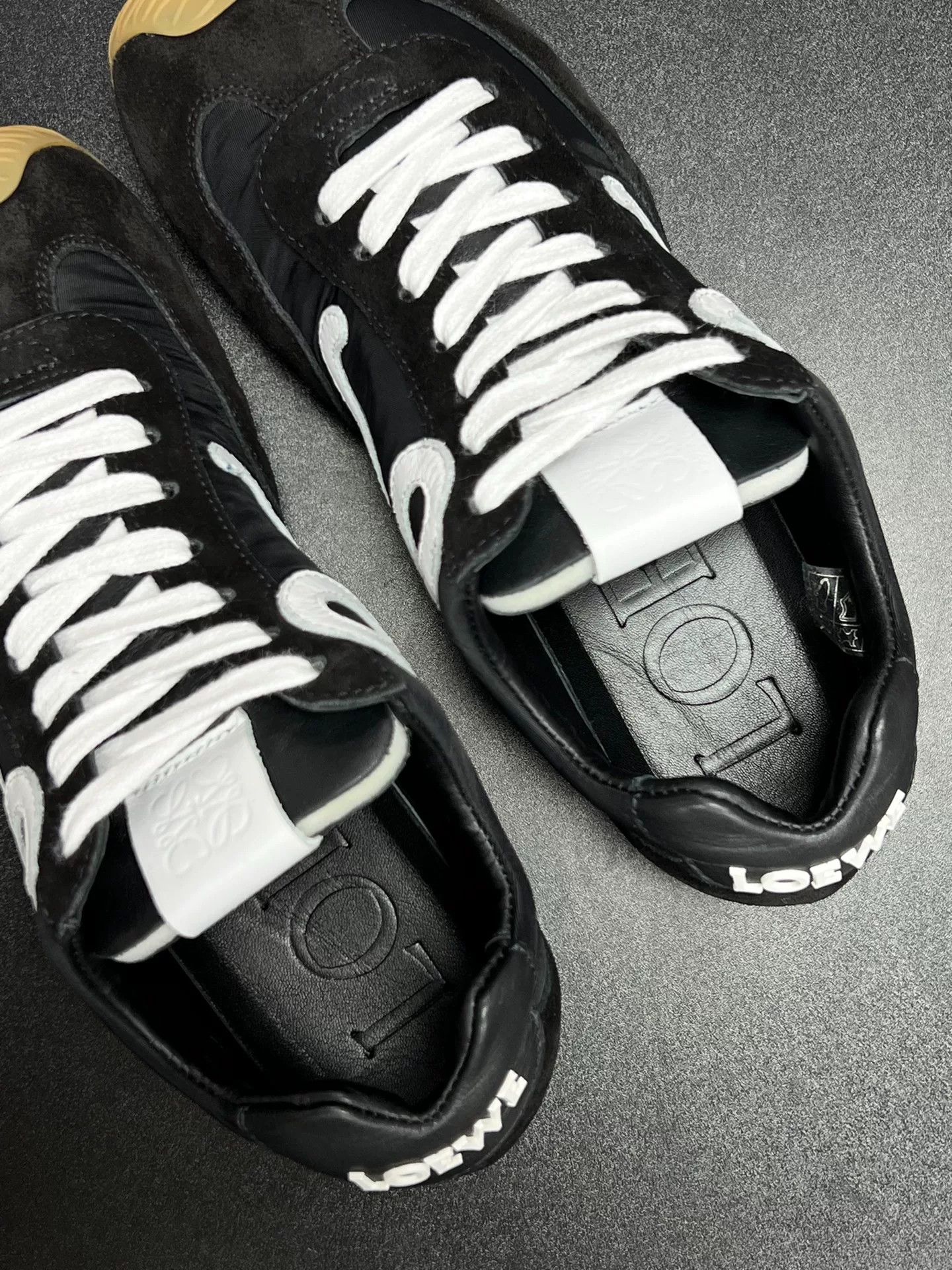 Loewe Loewe Running Black Lowtop Sneakers us_8 Women Size US 8 / IT 38 - 4 Thumbnail