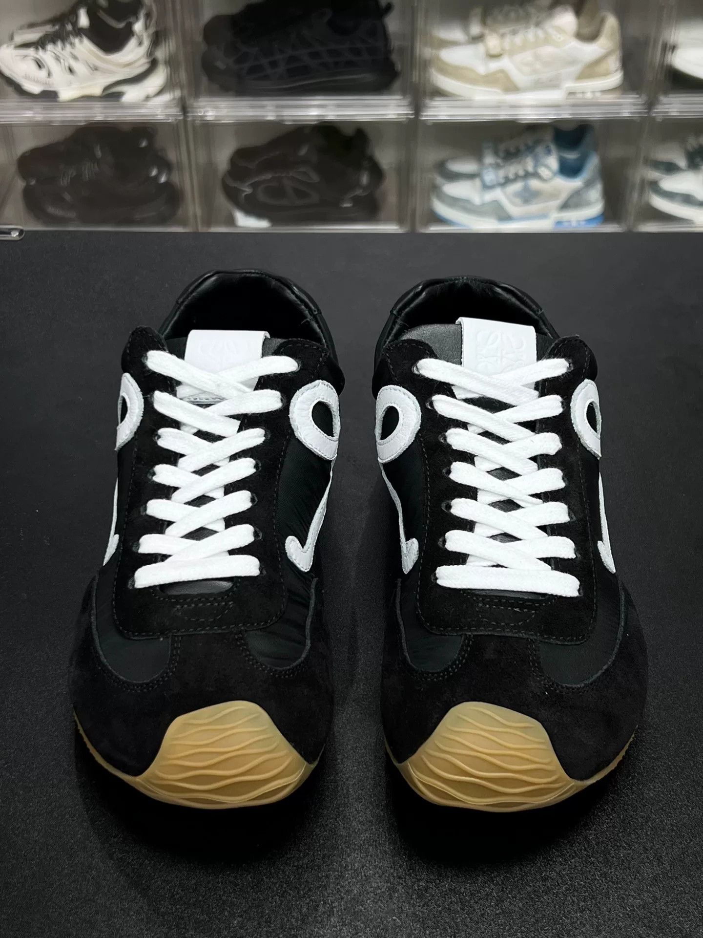 Loewe Loewe Running Black Lowtop Sneakers us_8 Women Size US 8 / IT 38 - 2 Thumbnail