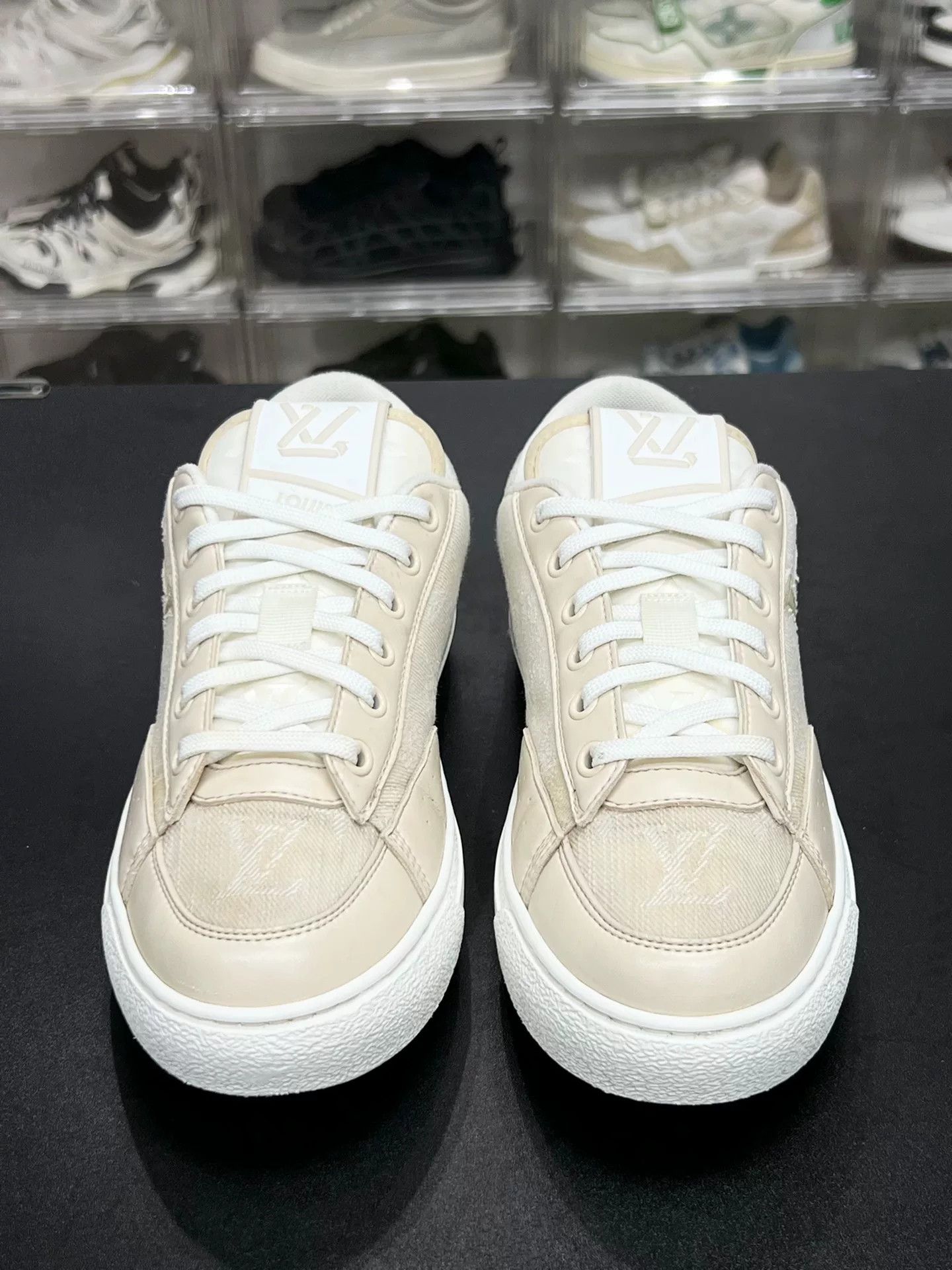 Louis Vuitton Louis Vuitton Denim Lowtop Sneakers us_6-5 Women Size US 6.5 / IT 36.5 - 2 Thumbnail