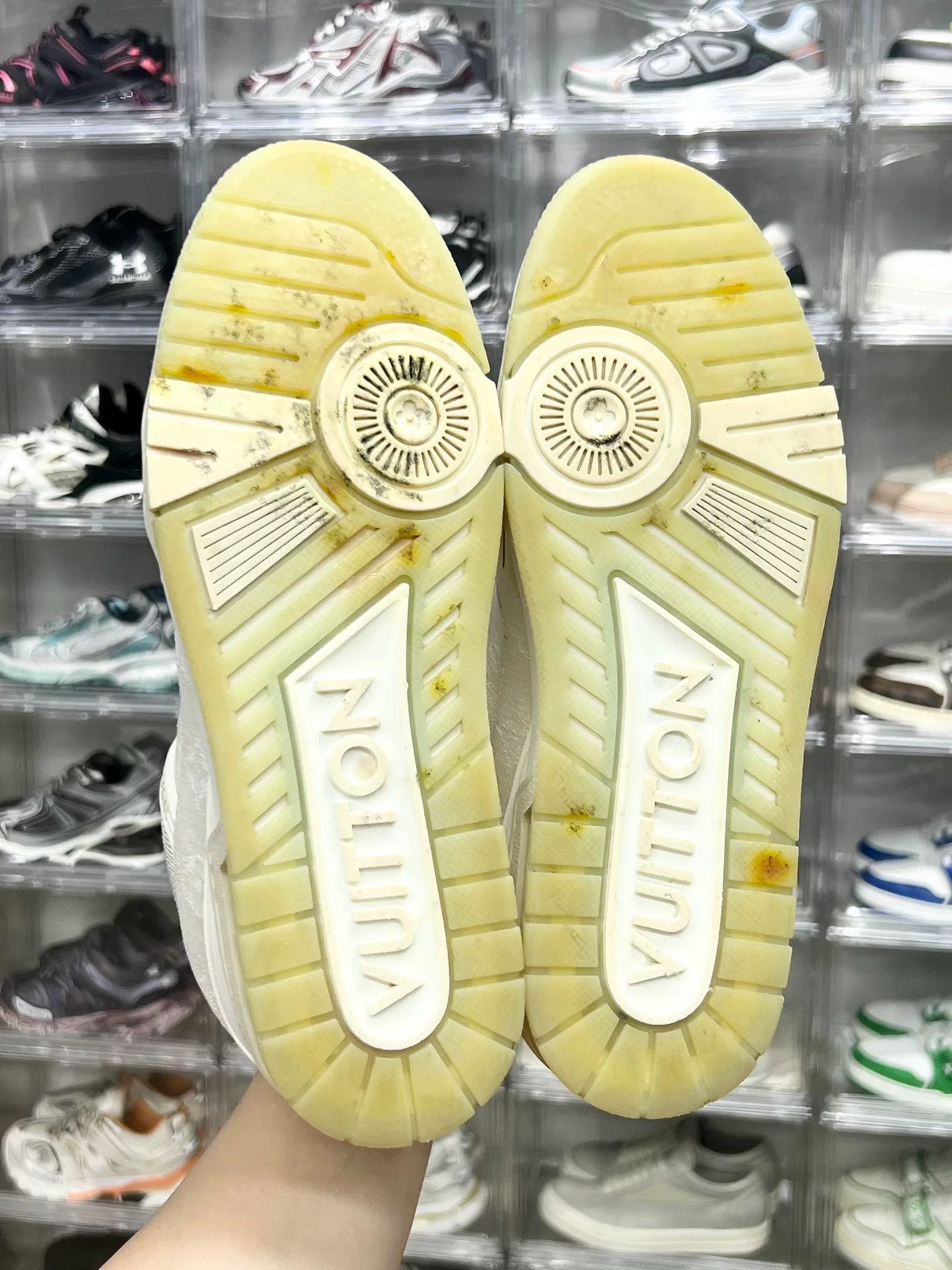 Louis Vuitton Louis Vuitton Training Denim White Lowtop Sneakers 9 Men Size US 9 / EU 42 - 8 Thumbnail