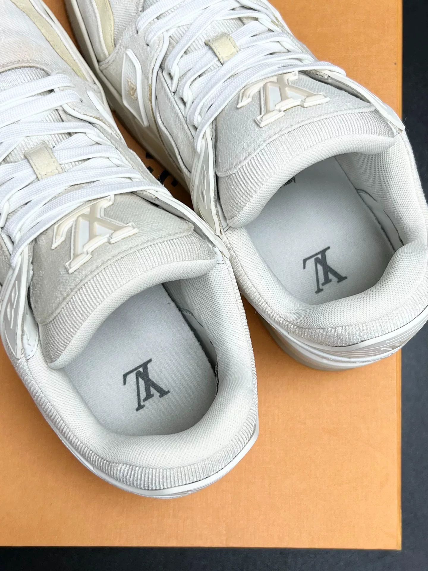 Louis Vuitton Louis Vuitton Training Denim White Lowtop Sneakers 9 Men Size US 9 / EU 42 - 4 Thumbnail