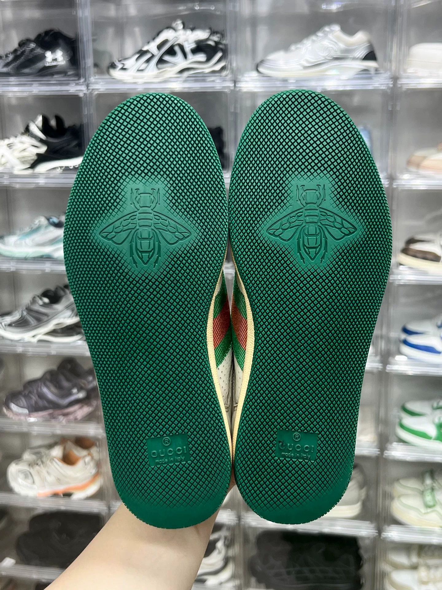 Gucci Gucci Green Lowtop Sneakers us_6 Women Size US 6 / IT 36 - 8 Thumbnail