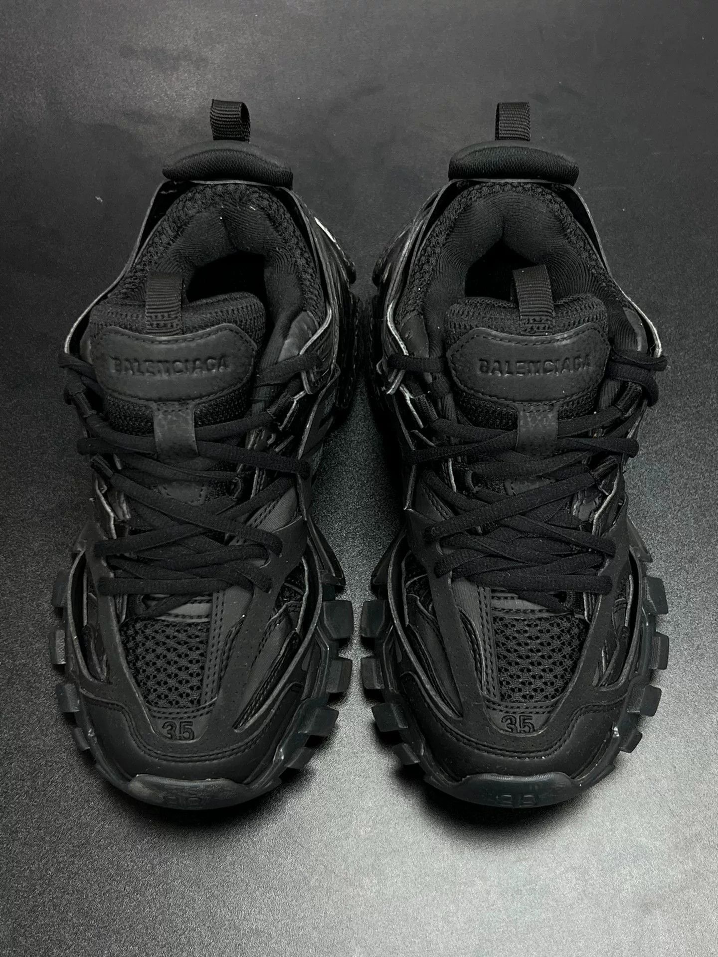 Balenciaga Balenciaga Black Lowtop Sneakers us_5 Women Size US 5 / IT 35 - 3 Thumbnail