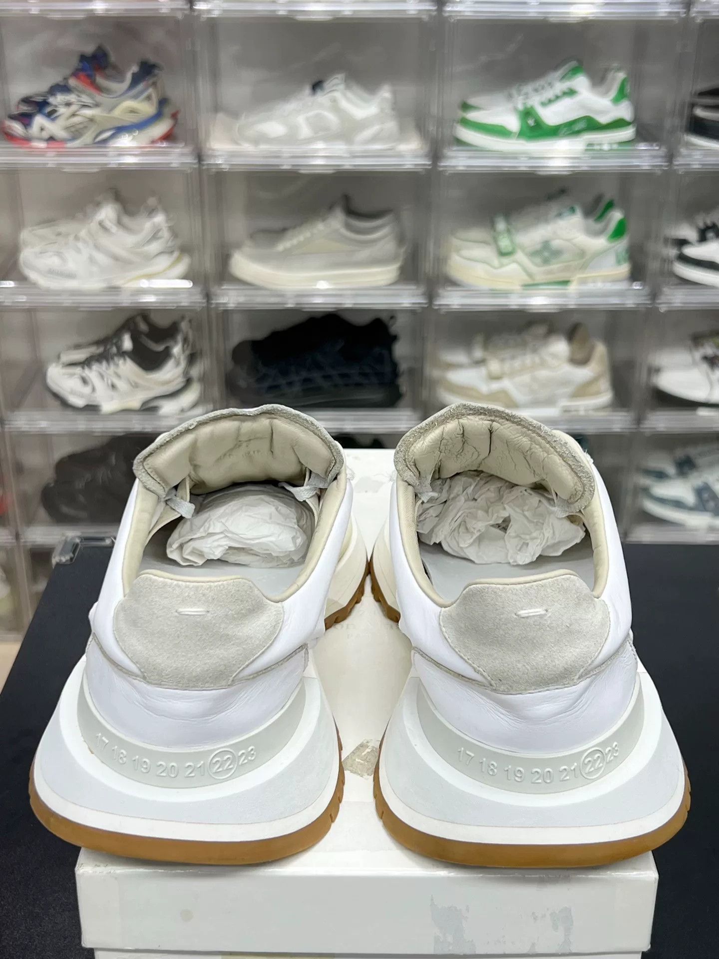 Maison Margiela Maison Margiela Lowtop Sneakers 8 Men Size US 8 / EU 41 - 7 Thumbnail