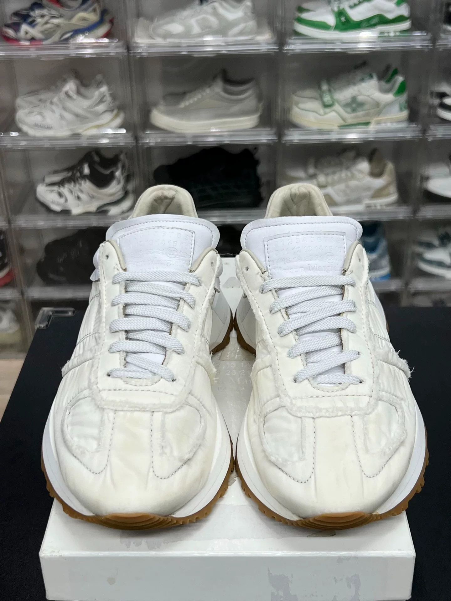 Maison Margiela Maison Margiela Lowtop Sneakers 8 Men Size US 8 / EU 41 - 2 Thumbnail