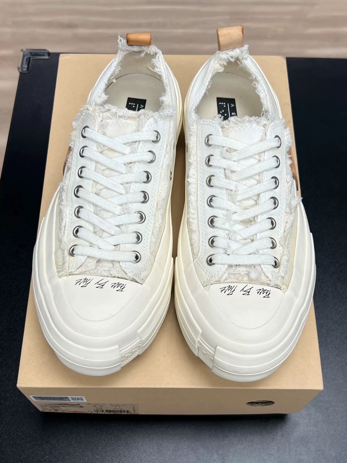 Yohji Yamamoto Yohji Yamamoto White Lowtop Sneakers 9 Men Size US 9 / EU 42 - 3 Thumbnail