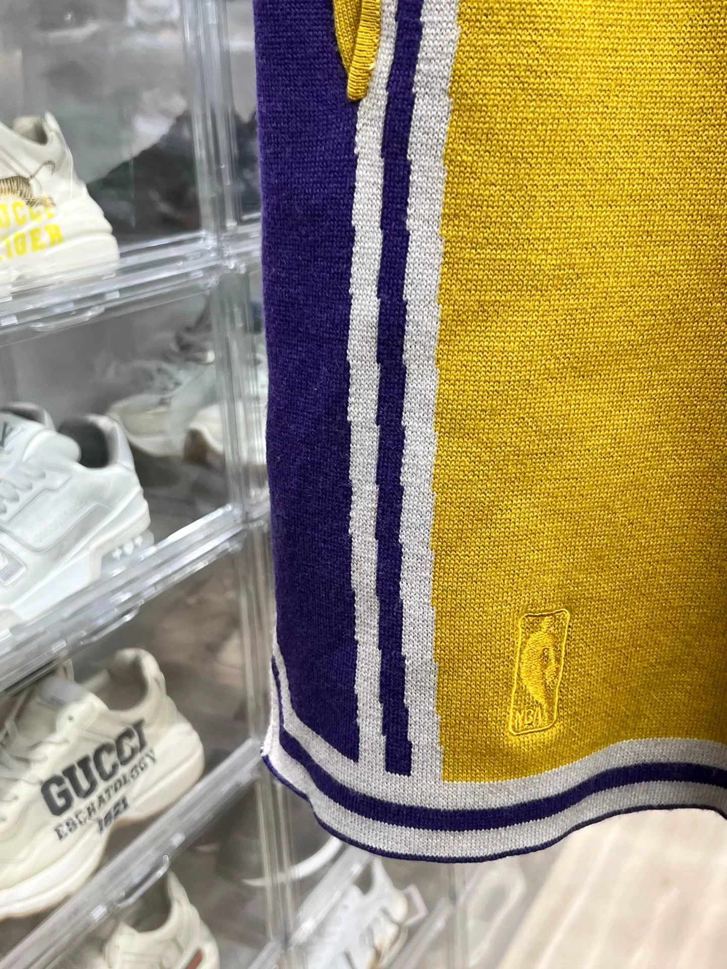 Mitchell & Ness Mitchell & Ness Purple Shorts 34 Men Size US 34 / EU 50 - 2 Thumbnail