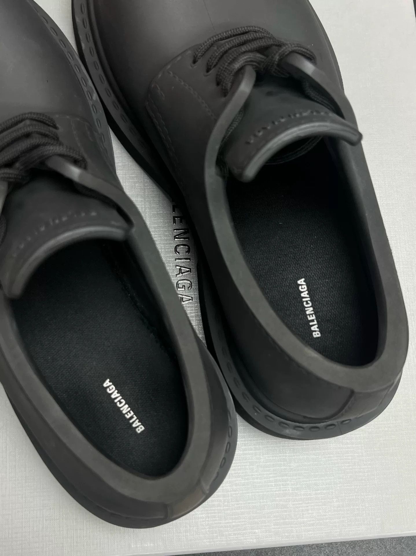 Balenciaga Balenciaga Lowtop Sneakers 10 Men Size US 10 / EU 43 - 4 Thumbnail