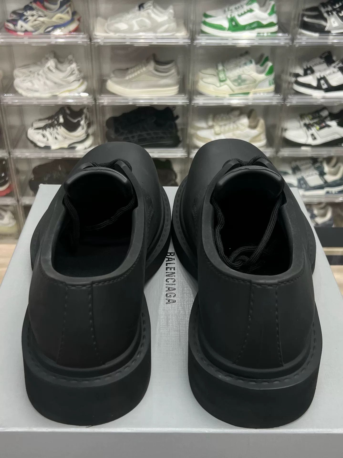 Balenciaga Balenciaga Lowtop Sneakers 10 Men Size US 10 / EU 43 - 7 Thumbnail