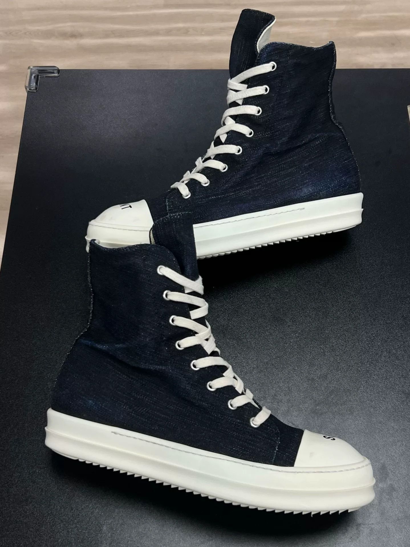 Rick Owens Rick Owens Lowtop Sneakers 8.5 Men Size US 8.5 / EU 41-42 - 5 Thumbnail