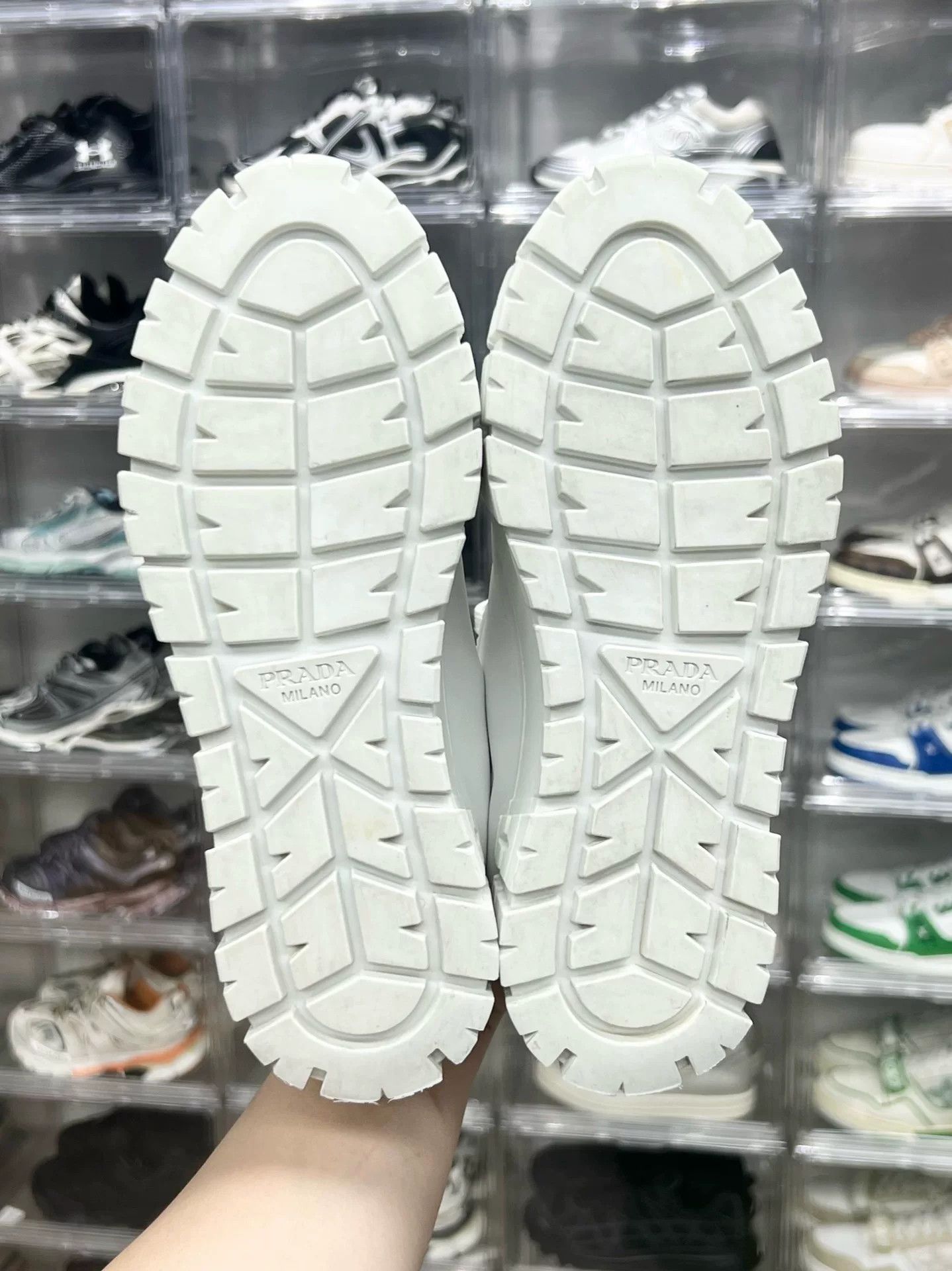 Prada Prada Nylon White Lowtop Sneakers us_7 Women Size US 7 / IT 37 - 8 Thumbnail