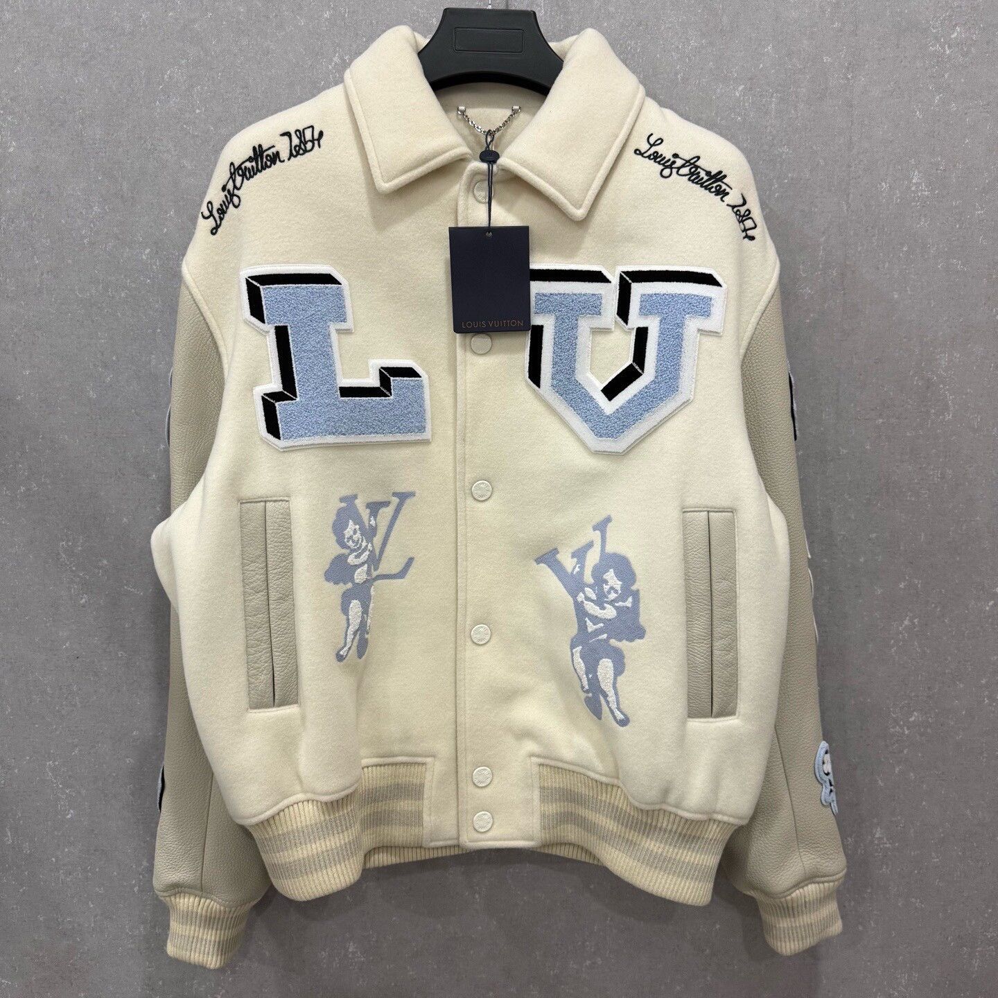 Louis Vuitton Louis Vuitton Bugs Bunny Embroidery Varsity Jacket 52 Size US L / EU 52-54 / 3 - 2 Thumbnail