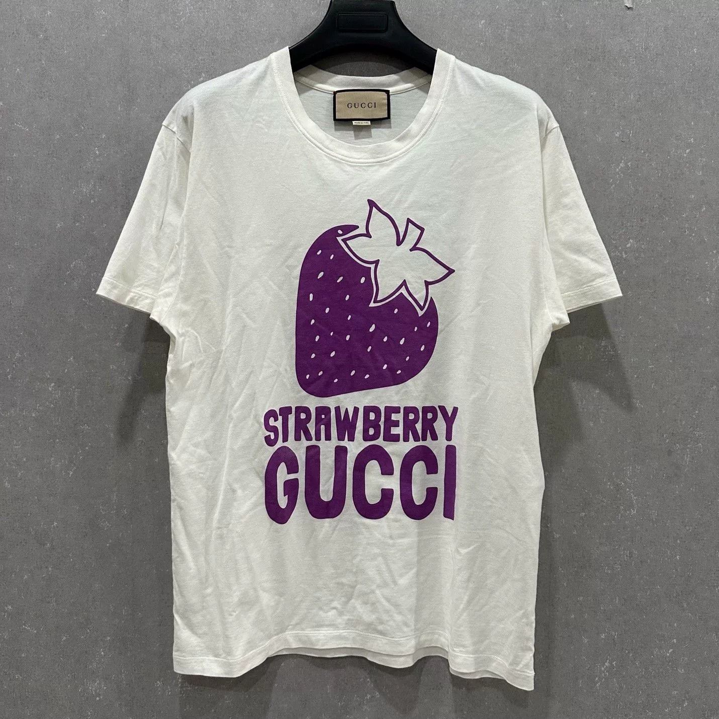 Gucci Gucci Strawberry Print T-Shirt Size S Size US S / EU 44-46 / 1 - 2 Thumbnail