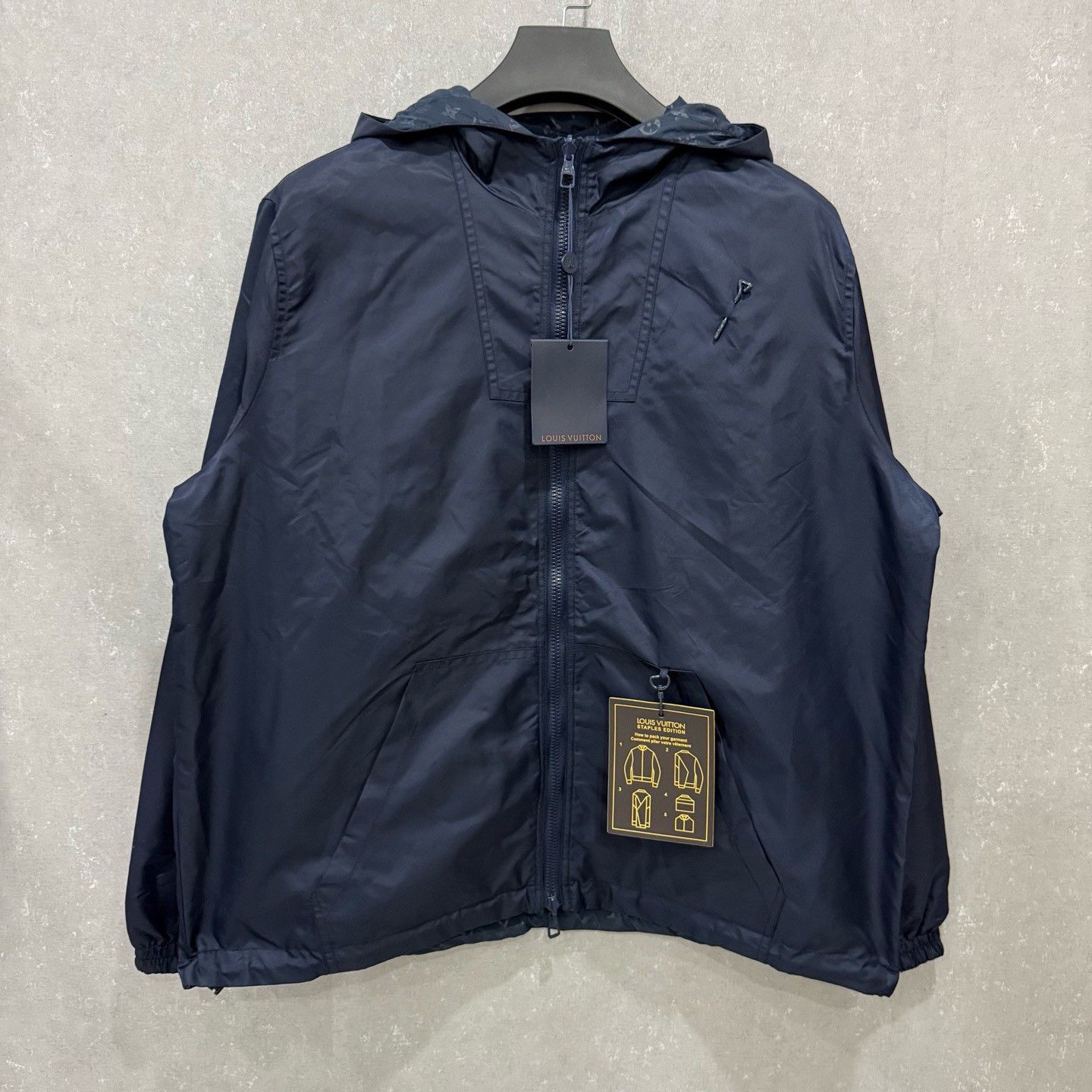 Louis Vuitton Louis Vuitton Reversible Monogram Windbreaker 48 Size US M / EU 48-50 / 2 - 2 Thumbnail