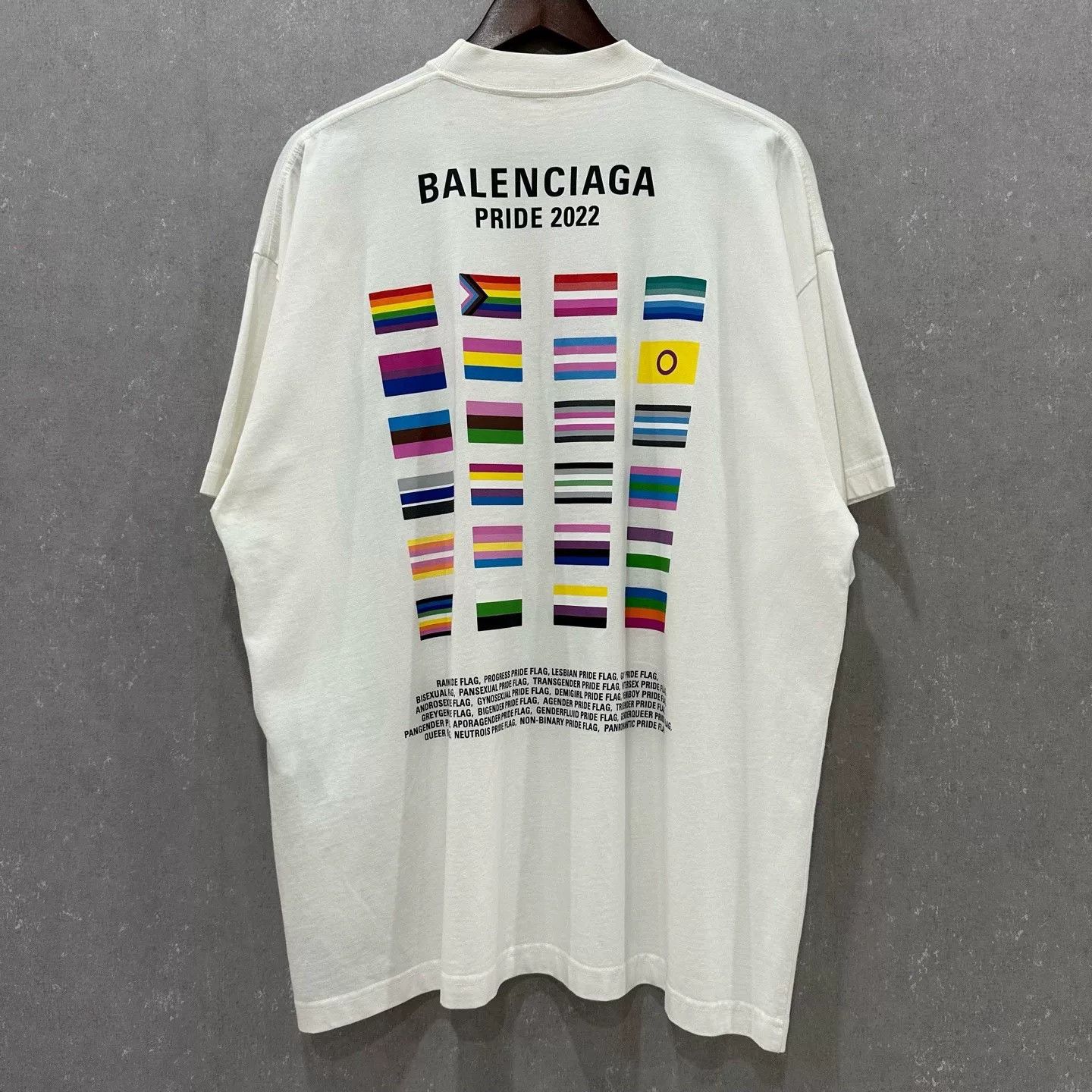 Balenciaga Balenciaga Pride 2022 Multi Flag T-Shirt Size S Size US S / EU 44-46 / 1 - 3 Thumbnail
