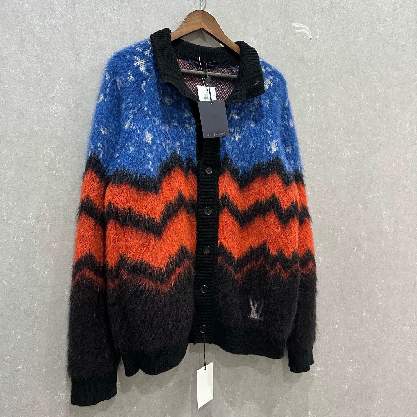 Louis Vuitton Louis Vuitton Zig-Zag Mohair Cardigan Size L Size US L / EU 52-54 / 3 - 4 Thumbnail