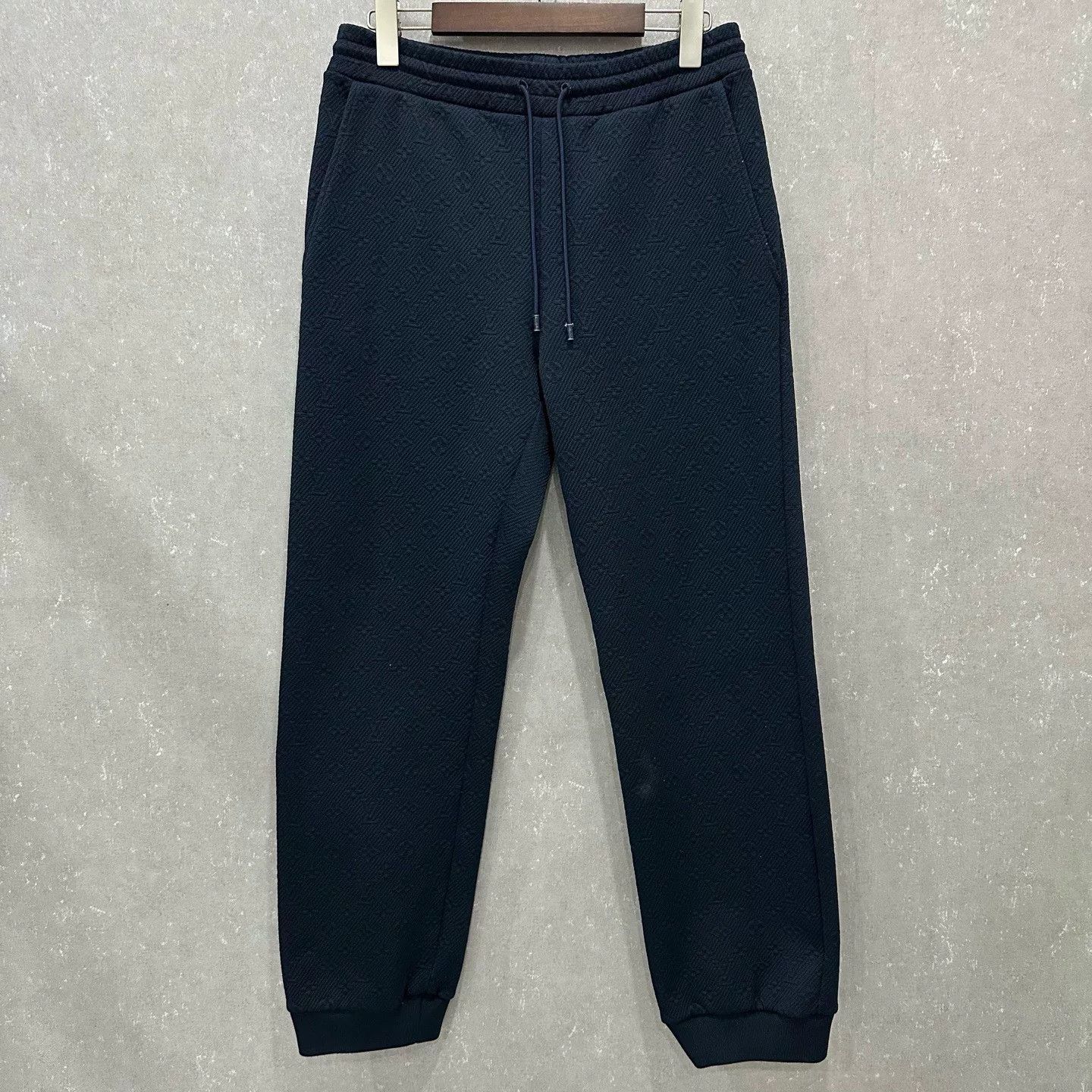 Louis Vuitton Louis Vuitton Monogram Matelassé Joggers Size M Size US 32 / EU 48 - 2 Thumbnail