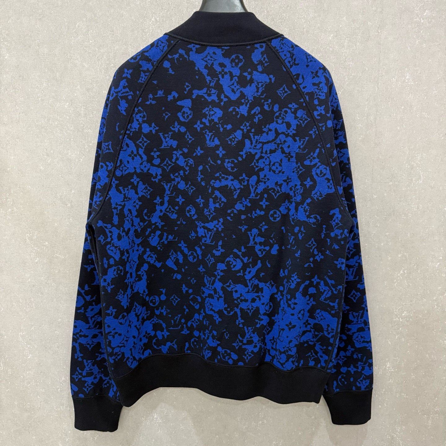 Louis Vuitton Louis Vuitton Reversible Monogram Bomber Jacket XXL Size US XXL / EU 58 / 5 - 3 Thumbnail