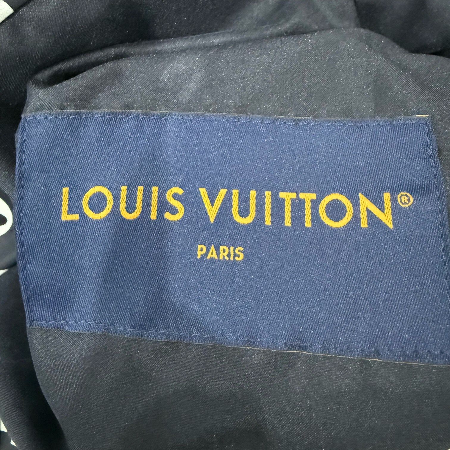 Louis Vuitton Louis Vuitton Monogram Rope Light Jacket 48 Size US M / EU 48-50 / 2 - 4 Thumbnail