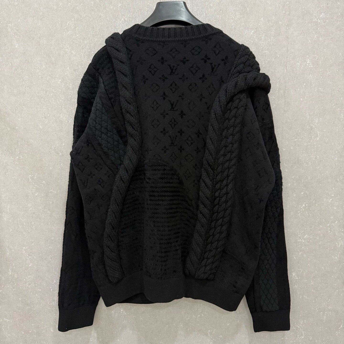 Louis Vuitton Louis Vuitton Monogram Asymmetric Knit Cardigan XL Size US XL / EU 56 / 4 - 3 Thumbnail