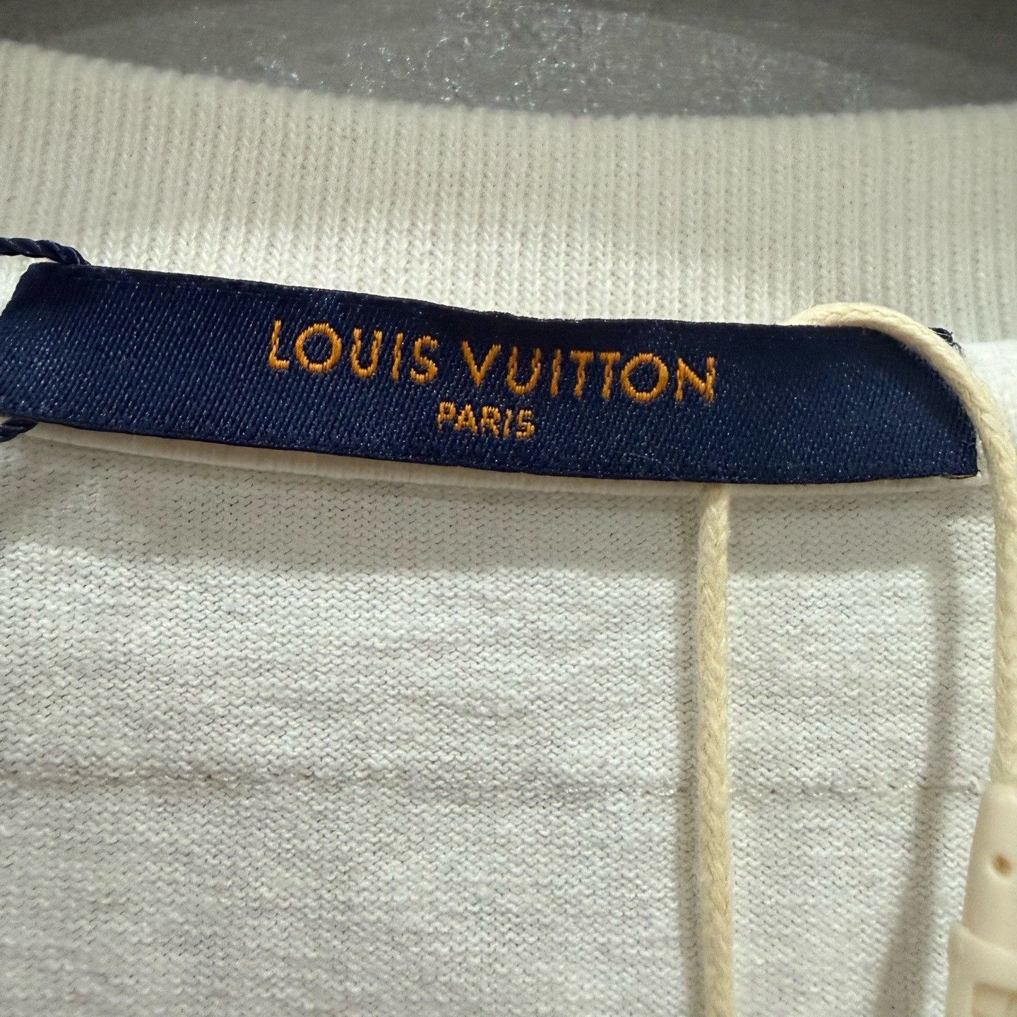 Louis Vuitton Louis Vuitton Floral Graphic T-Shirt XL Size US XL / EU 56 / 4 - 6 Thumbnail
