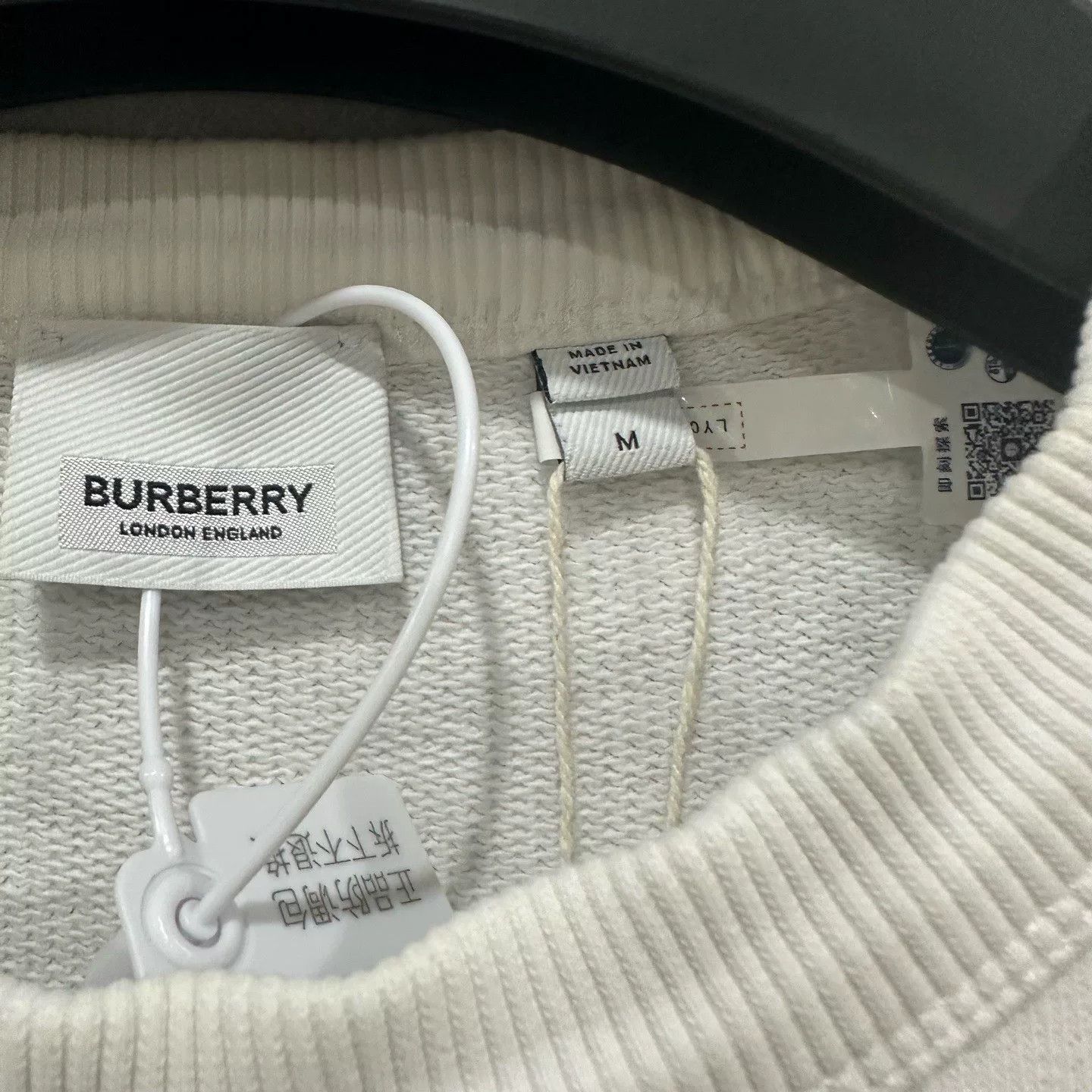 Burberry Burberry London England Logo Sweatshirt Size M Size US M / EU 48-50 / 2 - 5 Thumbnail