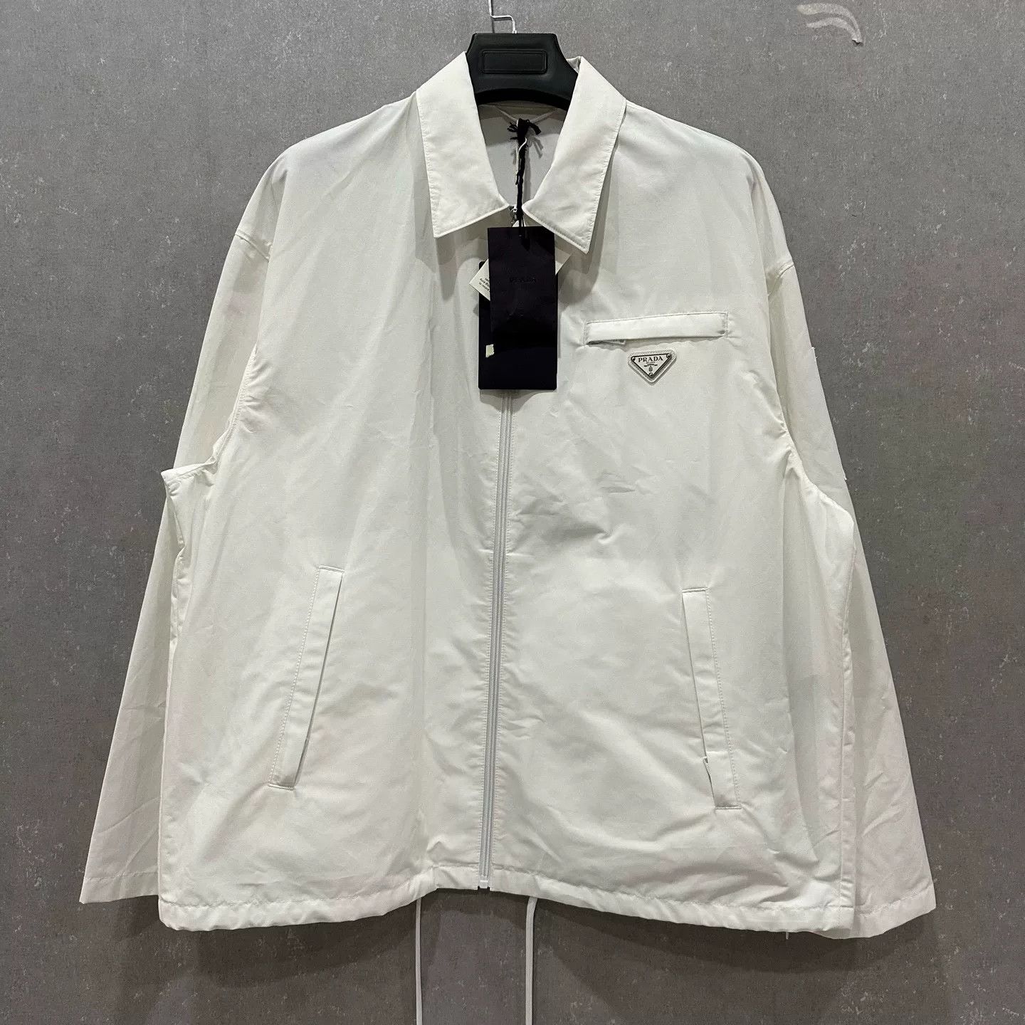 Prada Prada Triangle Logo Zippered Jacket White Size L Size US L / EU 52-54 / 3 - 2 Thumbnail