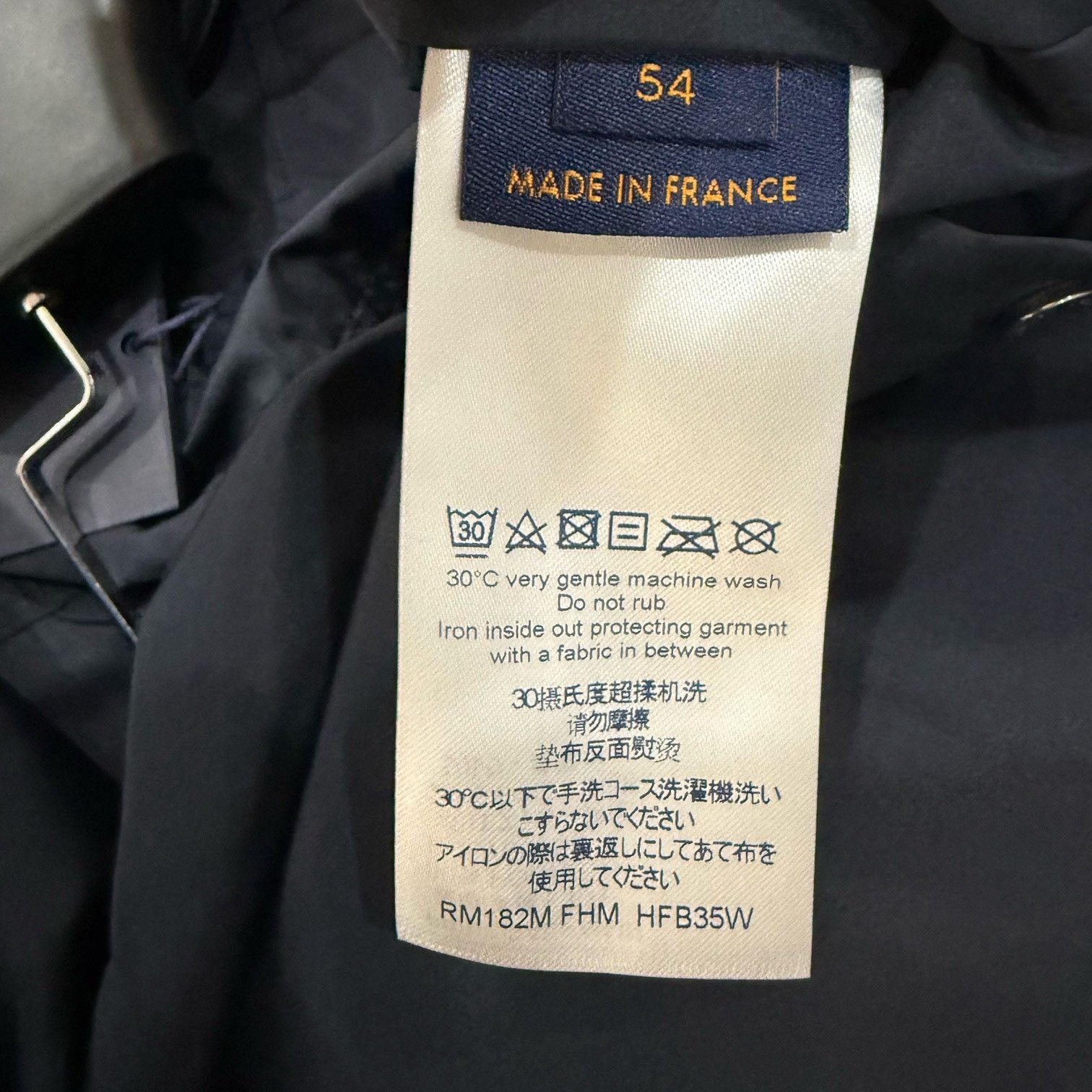 Louis Vuitton Louis Vuitton Forever Graphic Anorak Size 54 Size US L / EU 52-54 / 3 - 5 Thumbnail