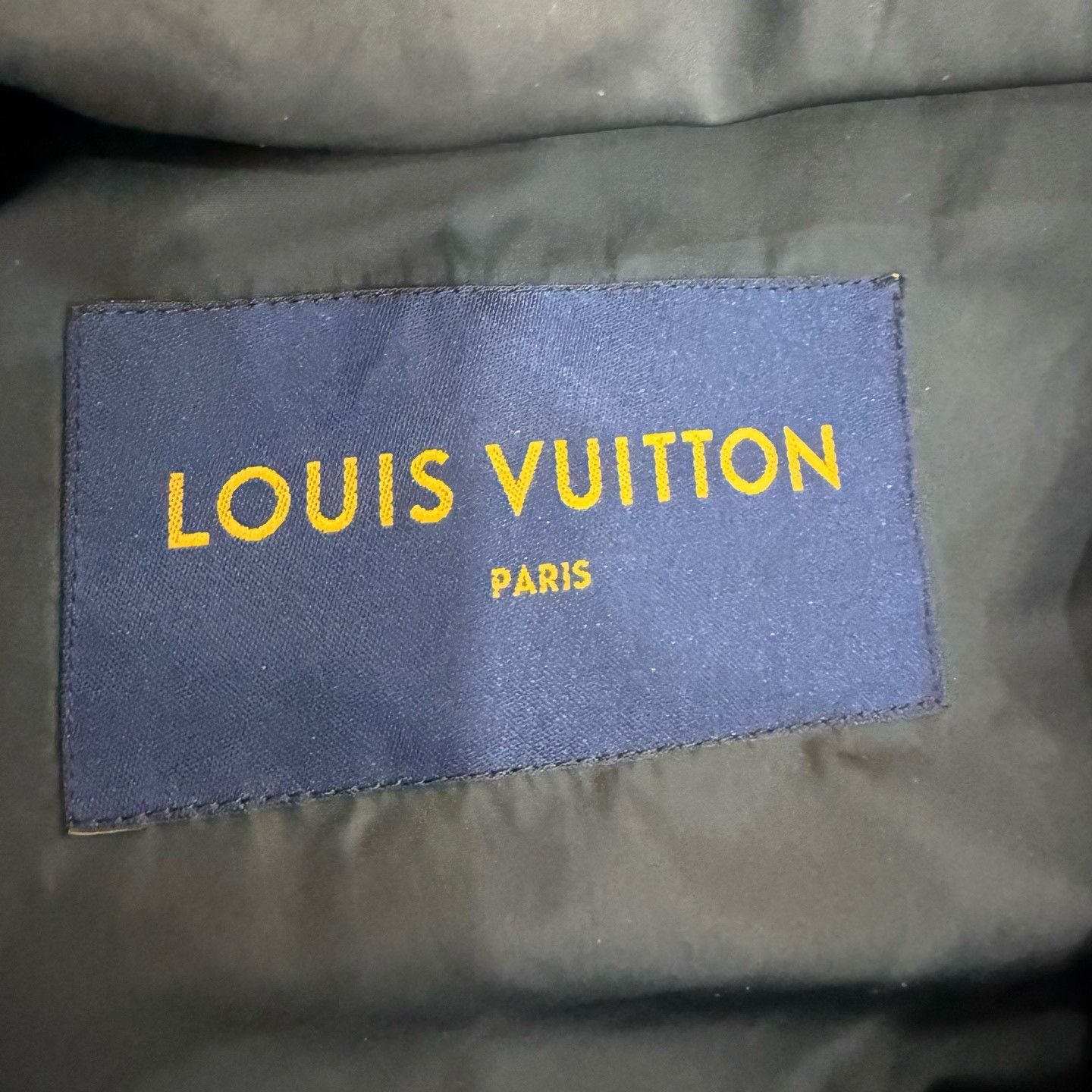Louis Vuitton Louis Vuitton Forever Graphic Anorak Size 54 Size US L / EU 52-54 / 3 - 4 Thumbnail