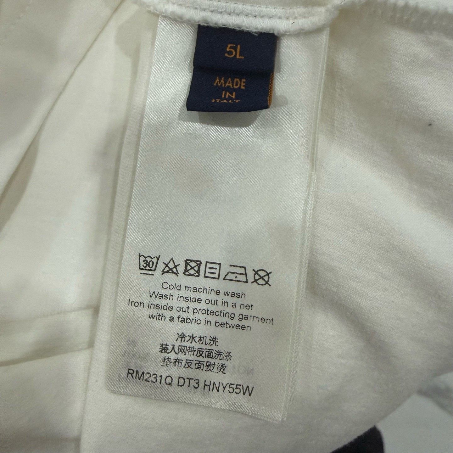 Louis Vuitton Louis Vuitton Embossed Logo T-Shirt XXL Size US XXL / EU 58 / 5 - 7 Thumbnail