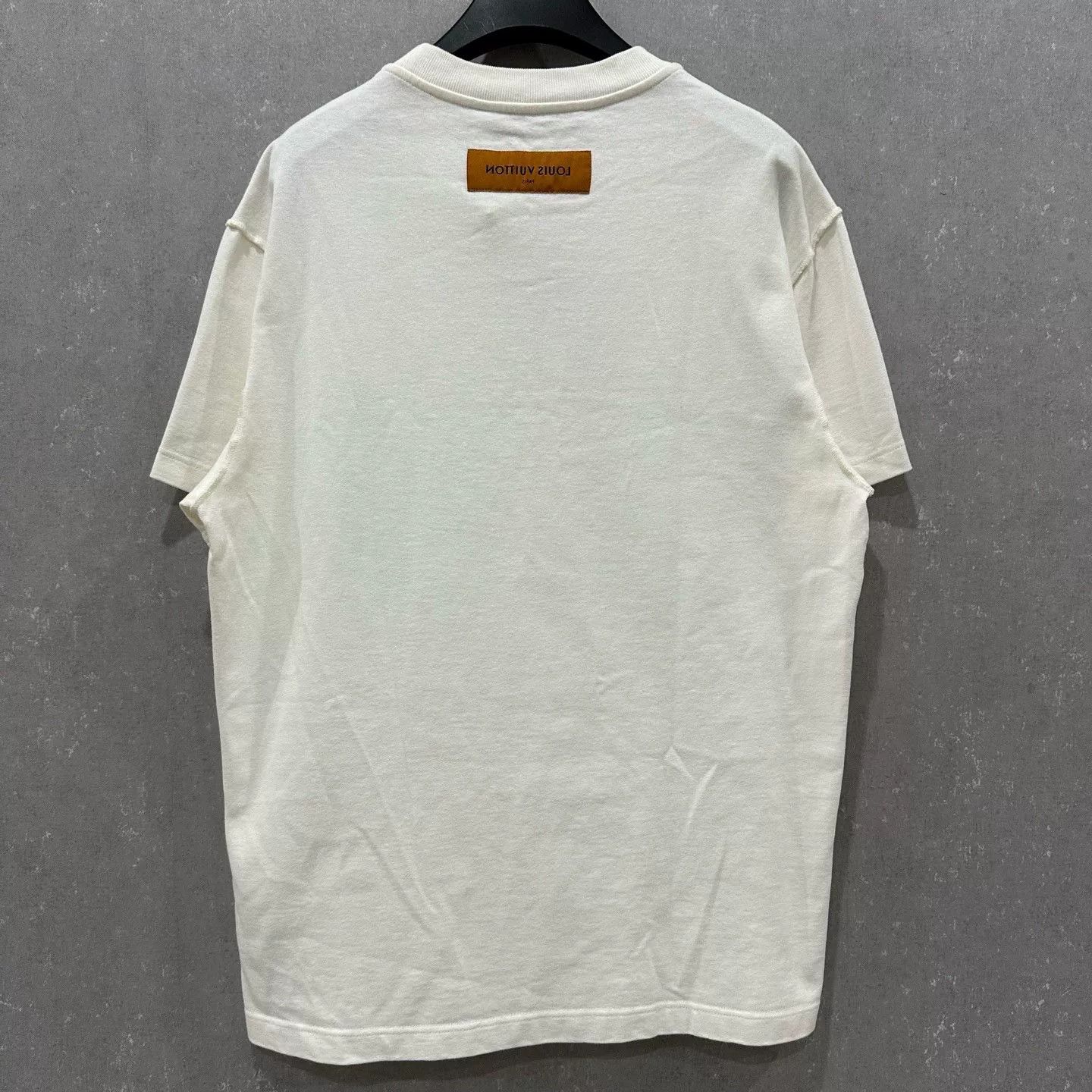 Louis Vuitton Louis Vuitton Neon Embroidered LV T-Shirt M Size US M / EU 48-50 / 2 - 3 Thumbnail