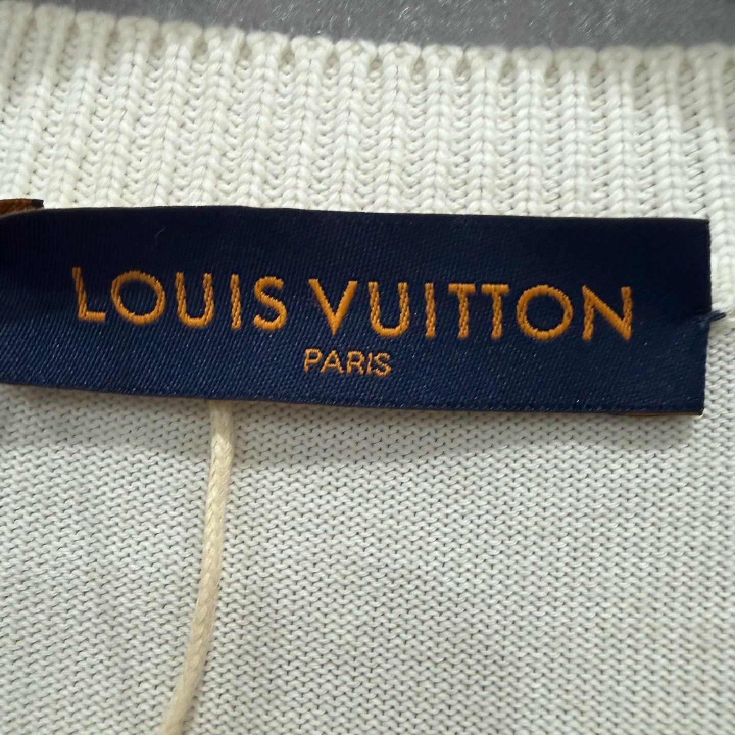 Louis Vuitton Louis Vuitton Pin Logo Knit T-Shirt XL Size US XL / EU 56 / 4 - 6 Thumbnail