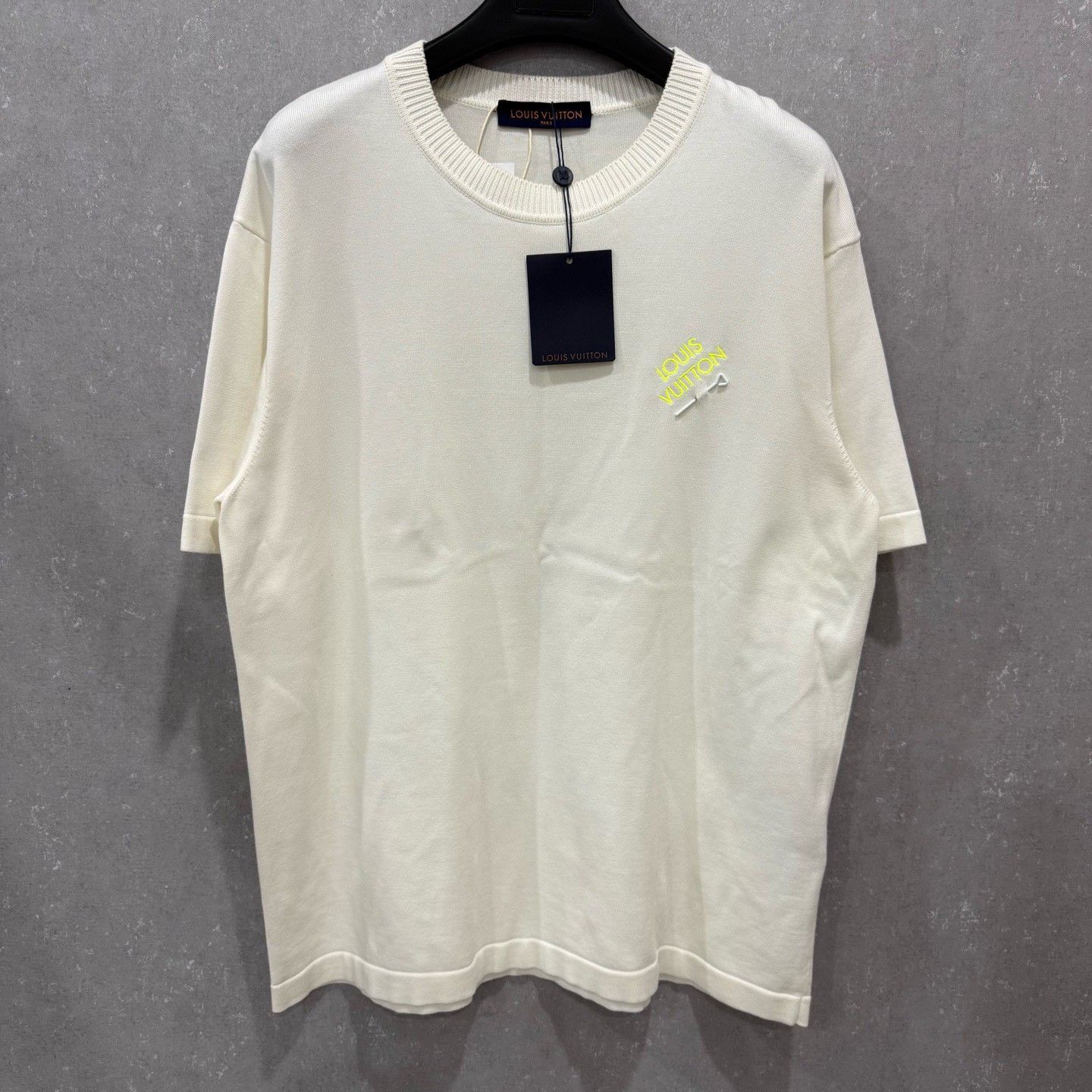 Louis Vuitton Louis Vuitton Pin Logo Knit T-Shirt XL Size US XL / EU 56 / 4 - 3 Thumbnail