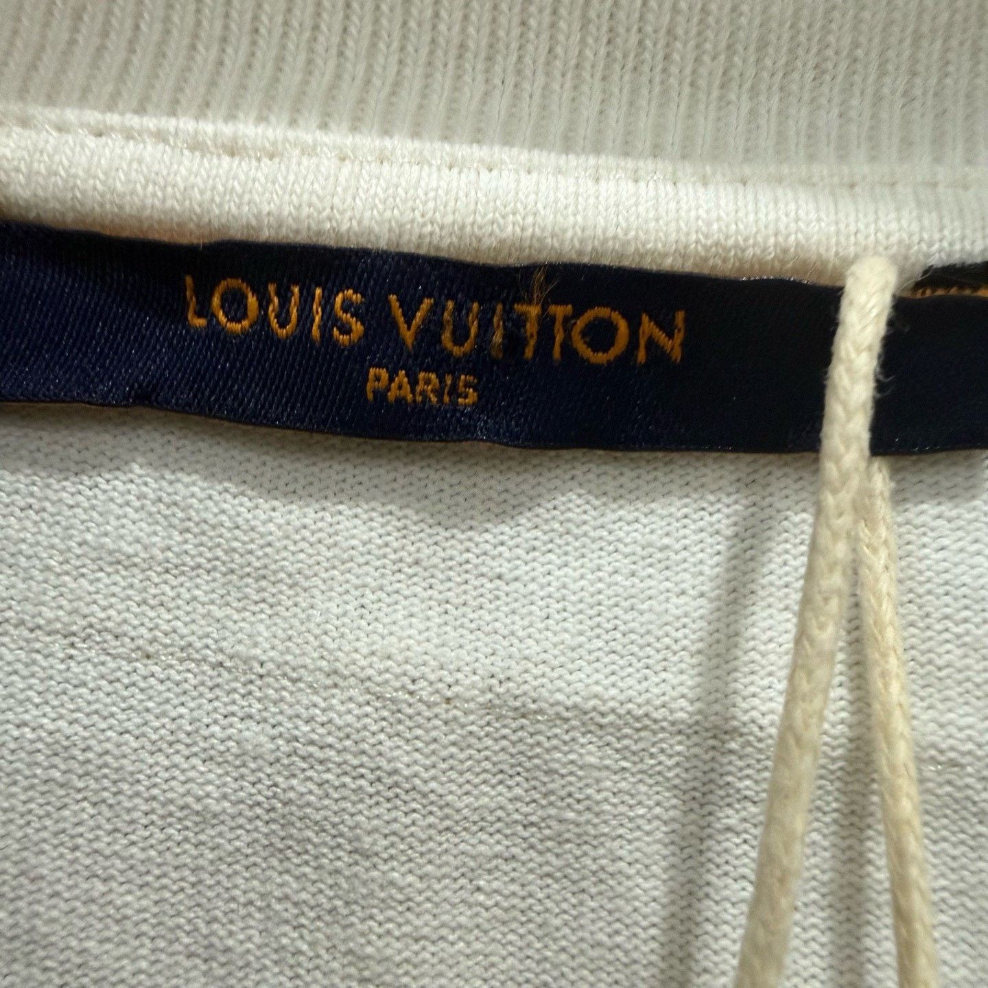 Louis Vuitton Louis Vuitton Neon Logo Embroidered T-Shirt XL Size US XL / EU 56 / 4 - 5 Thumbnail