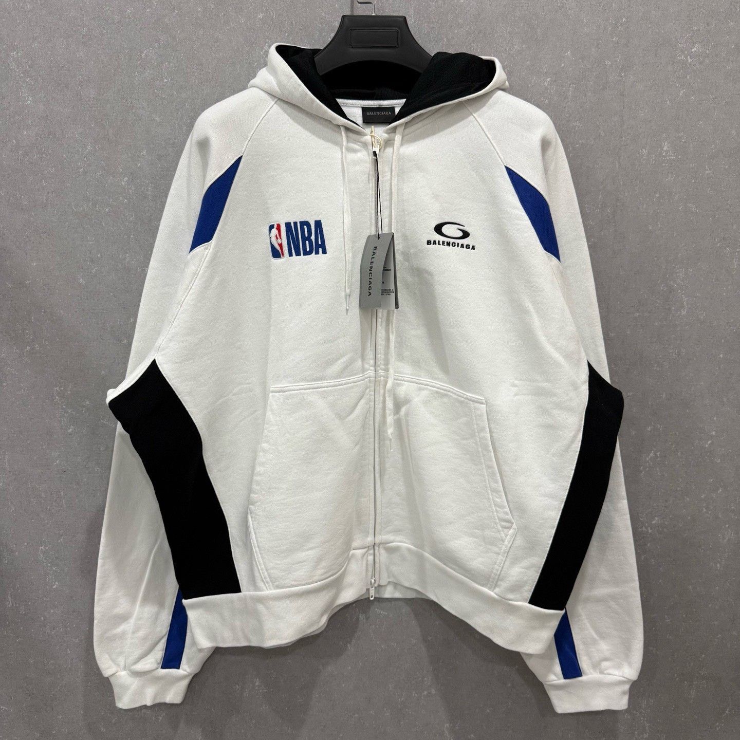 Balenciaga Balenciaga x NBA Zip-Up Hoodie L Size US L / EU 52-54 / 3 - 7 Thumbnail