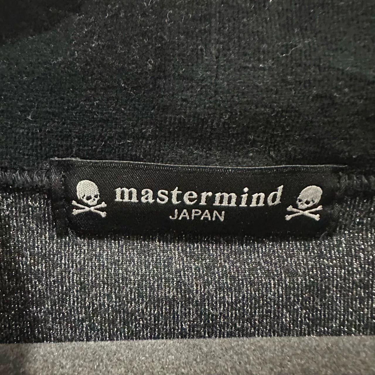 Mastermind Japan mastermind JAPAN Shimmering Mock Neck Top Size L Size US L / EU 52-54 / 3 - 5 Thumbnail