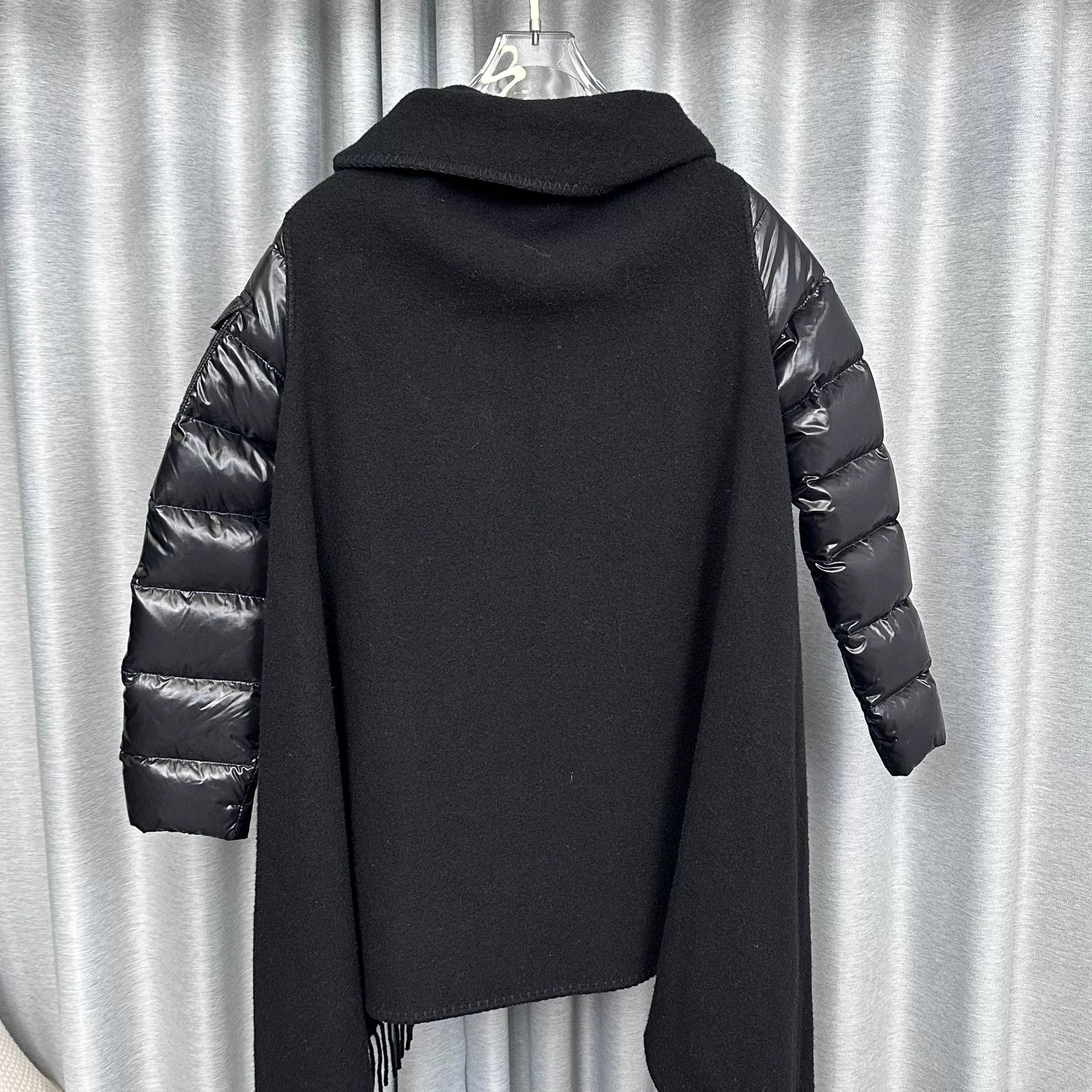 Moncler Moncler Quilted Sleeve Wool Cape Coat S Size S / US 4 / IT 40 - 4 Thumbnail