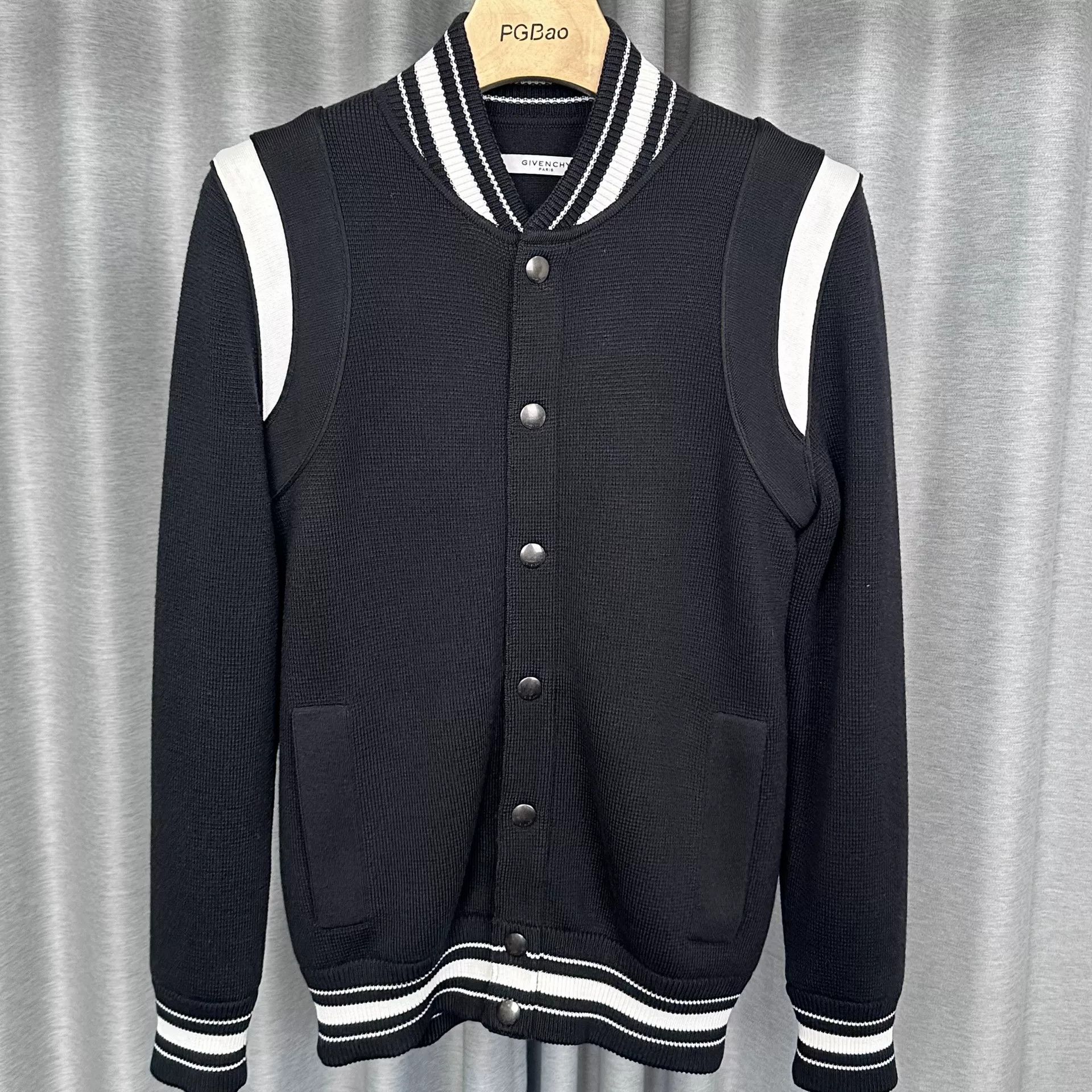 Givenchy Givenchy Logo Embroidery Varsity Jacket S Size US S / EU 44-46 / 1 - 2 Thumbnail
