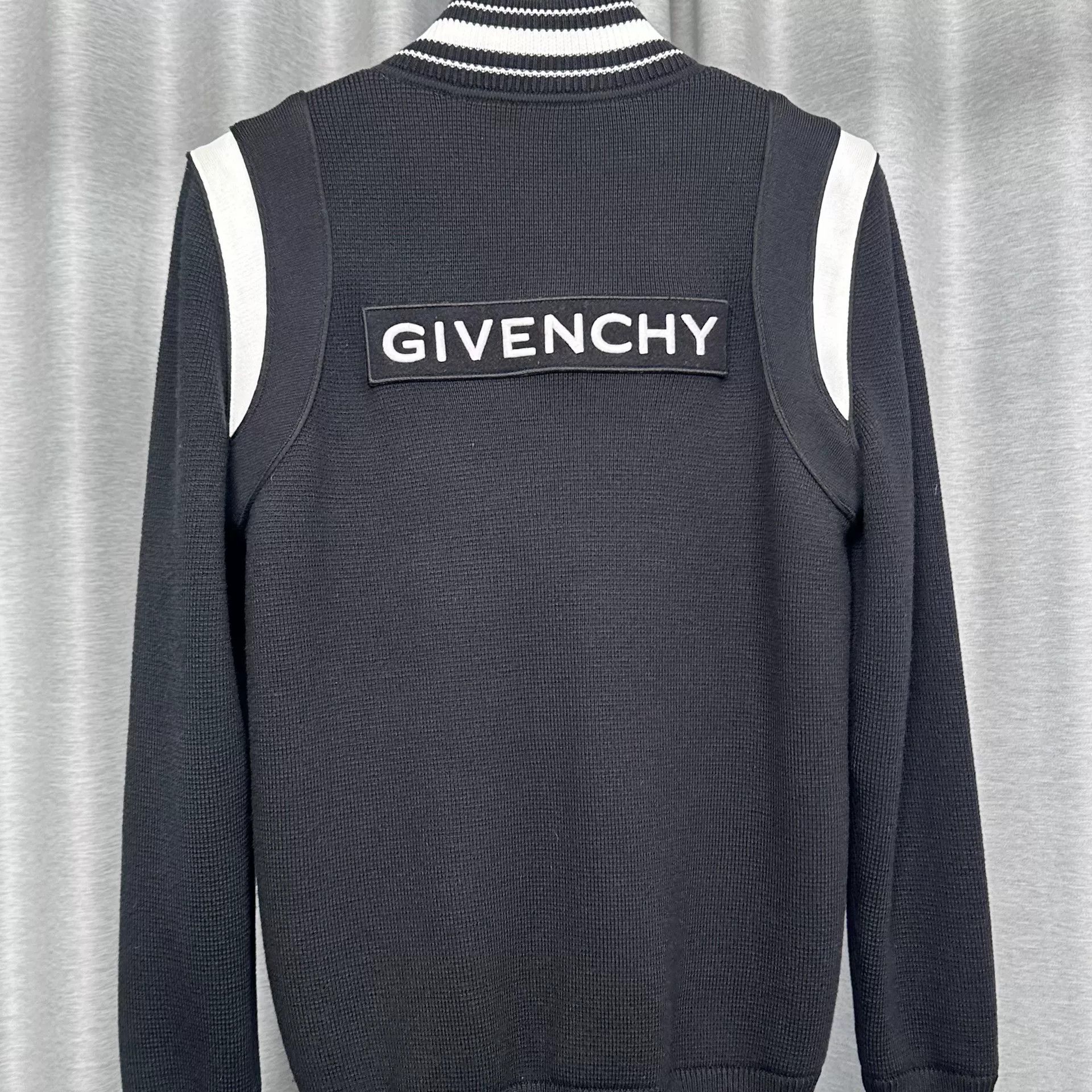 Givenchy Givenchy Logo Embroidery Varsity Jacket S Size US S / EU 44-46 / 1 - 7 Thumbnail