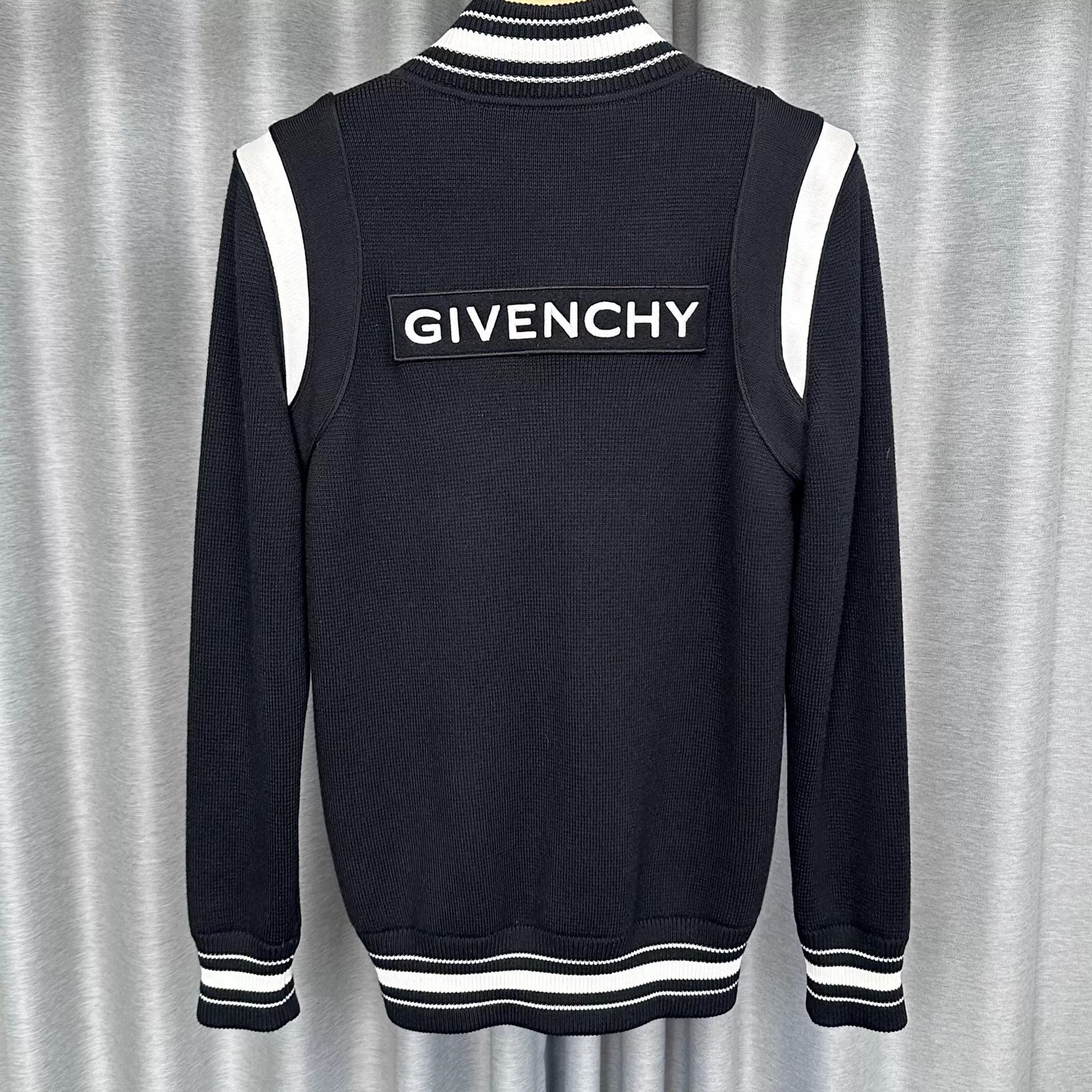 Givenchy Givenchy Logo Embroidery Varsity Jacket S Size US S / EU 44-46 / 1 - 4 Thumbnail