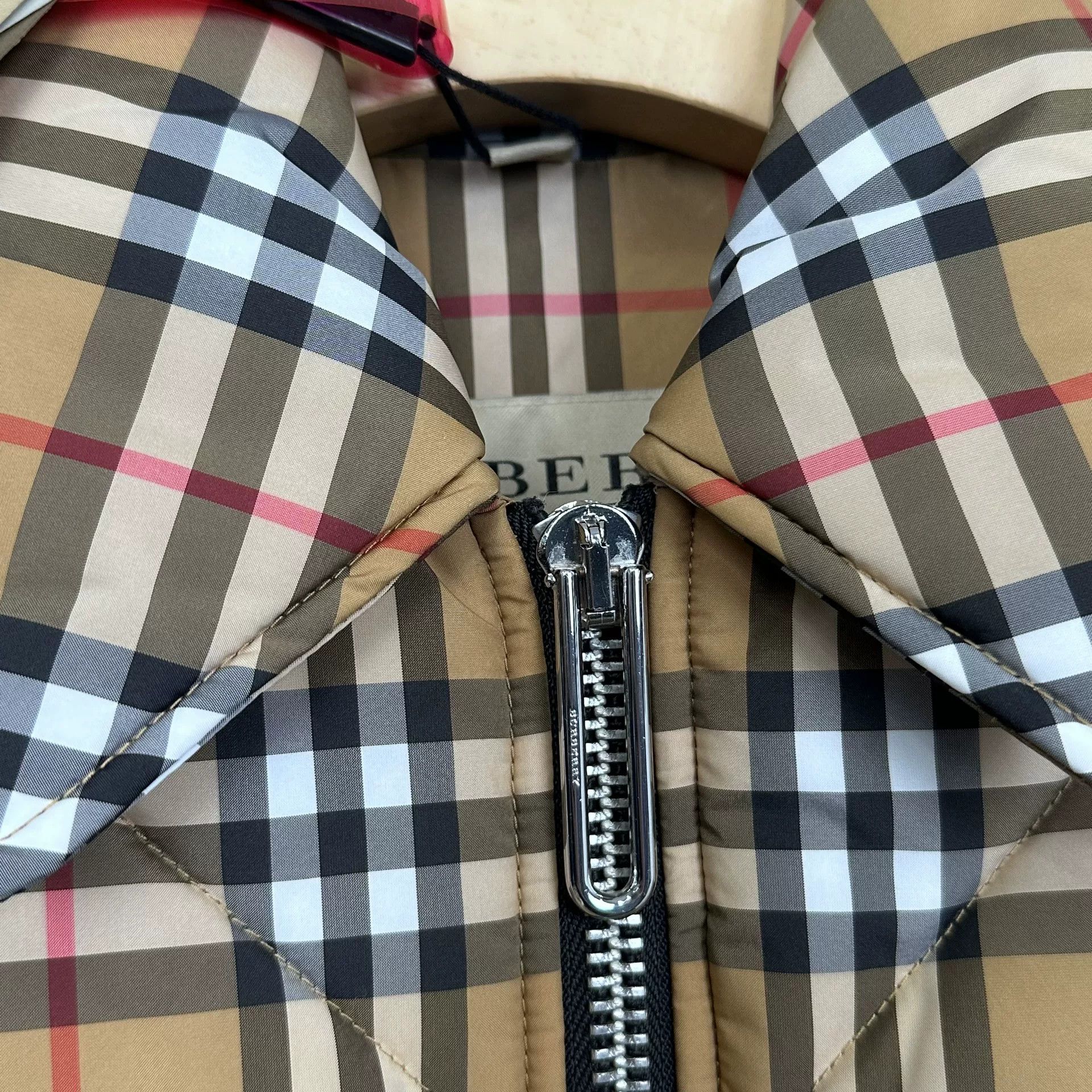 Burberry Burberry Check Quilted Jacket UK 2 Size XXS / US 00 / IT 34 - 7 Thumbnail