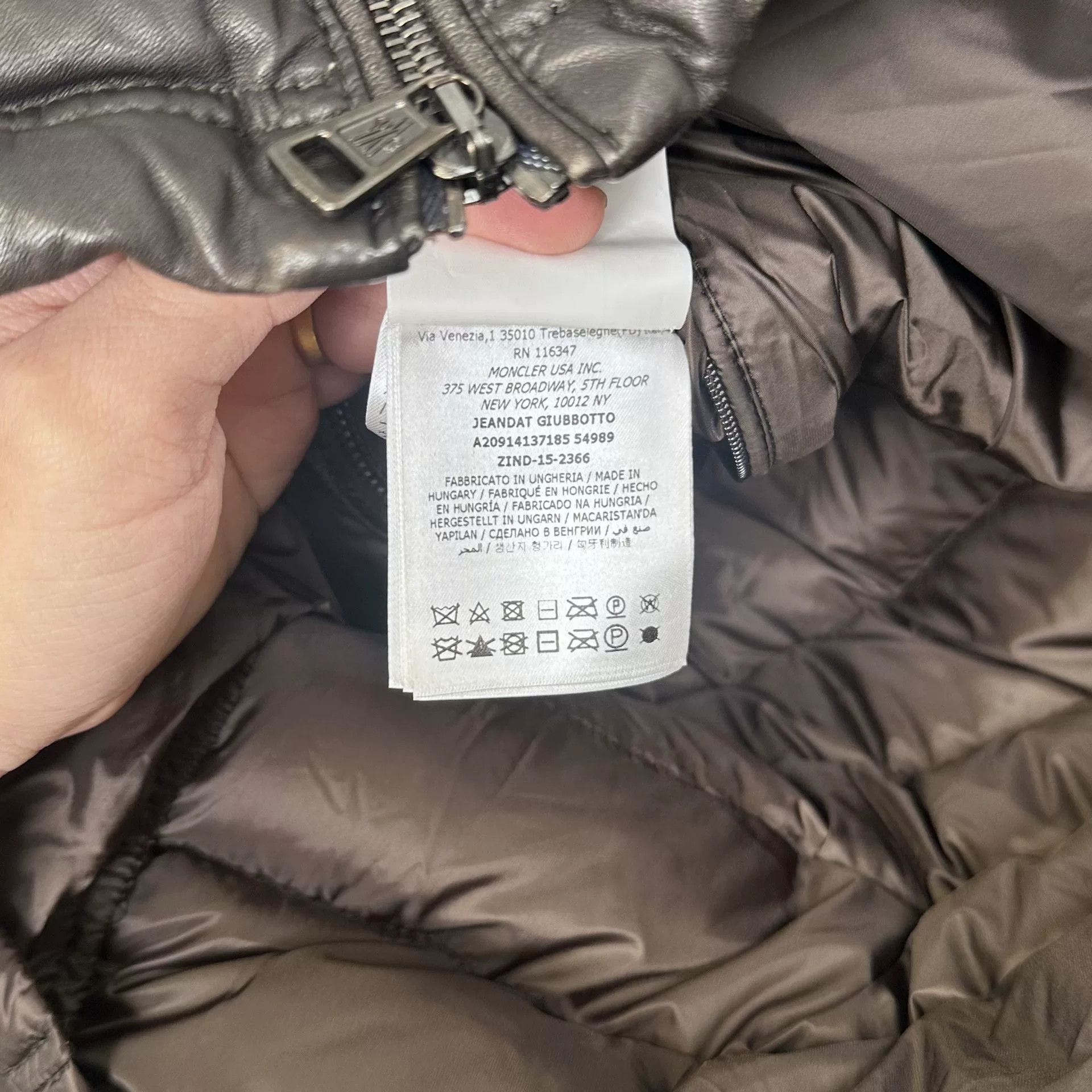 Moncler Moncler Leather Trim Padded Down Jacket Size M Size US M / EU 48-50 / 2 - 6 Thumbnail