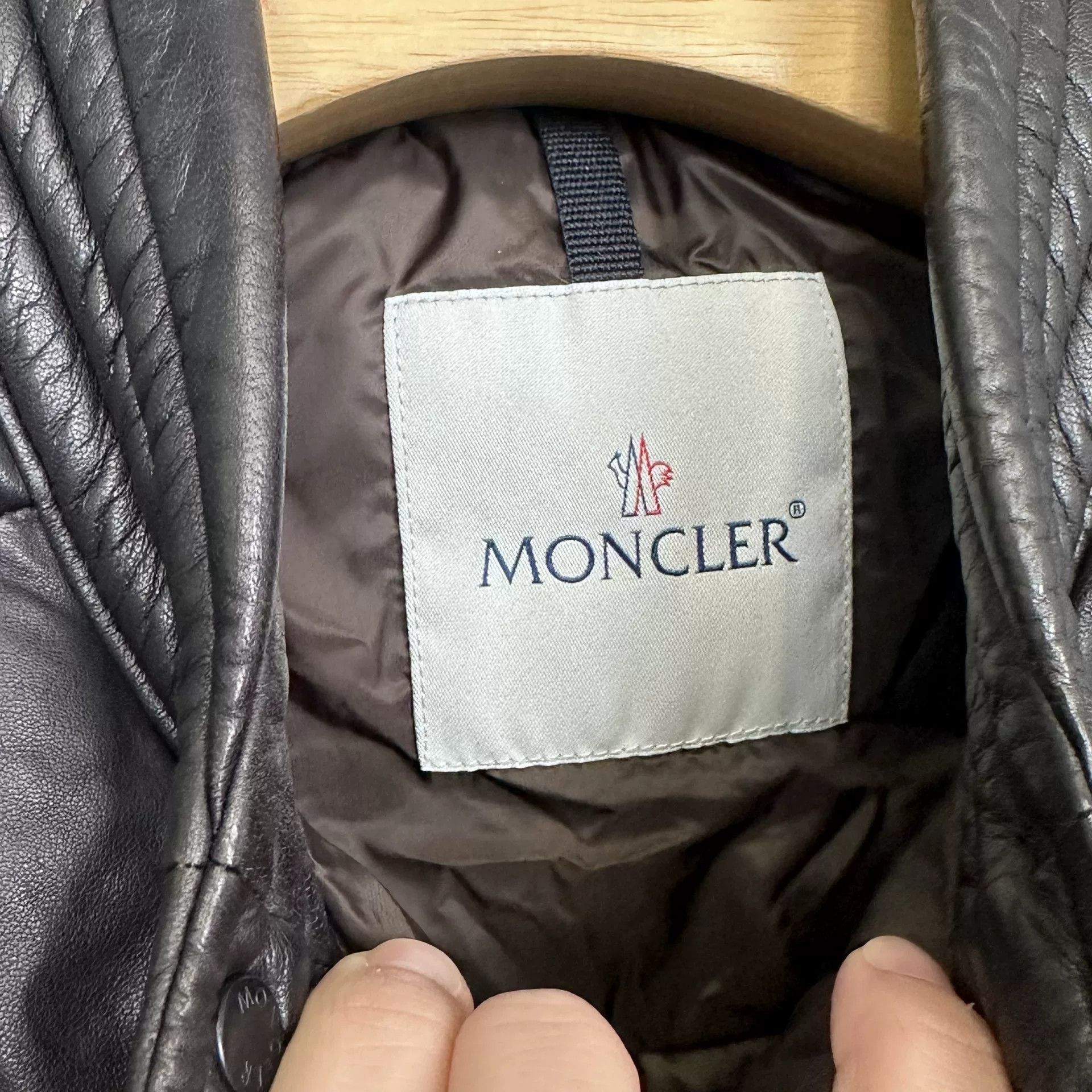 Moncler Moncler Leather Trim Padded Down Jacket Size M Size US M / EU 48-50 / 2 - 3 Thumbnail