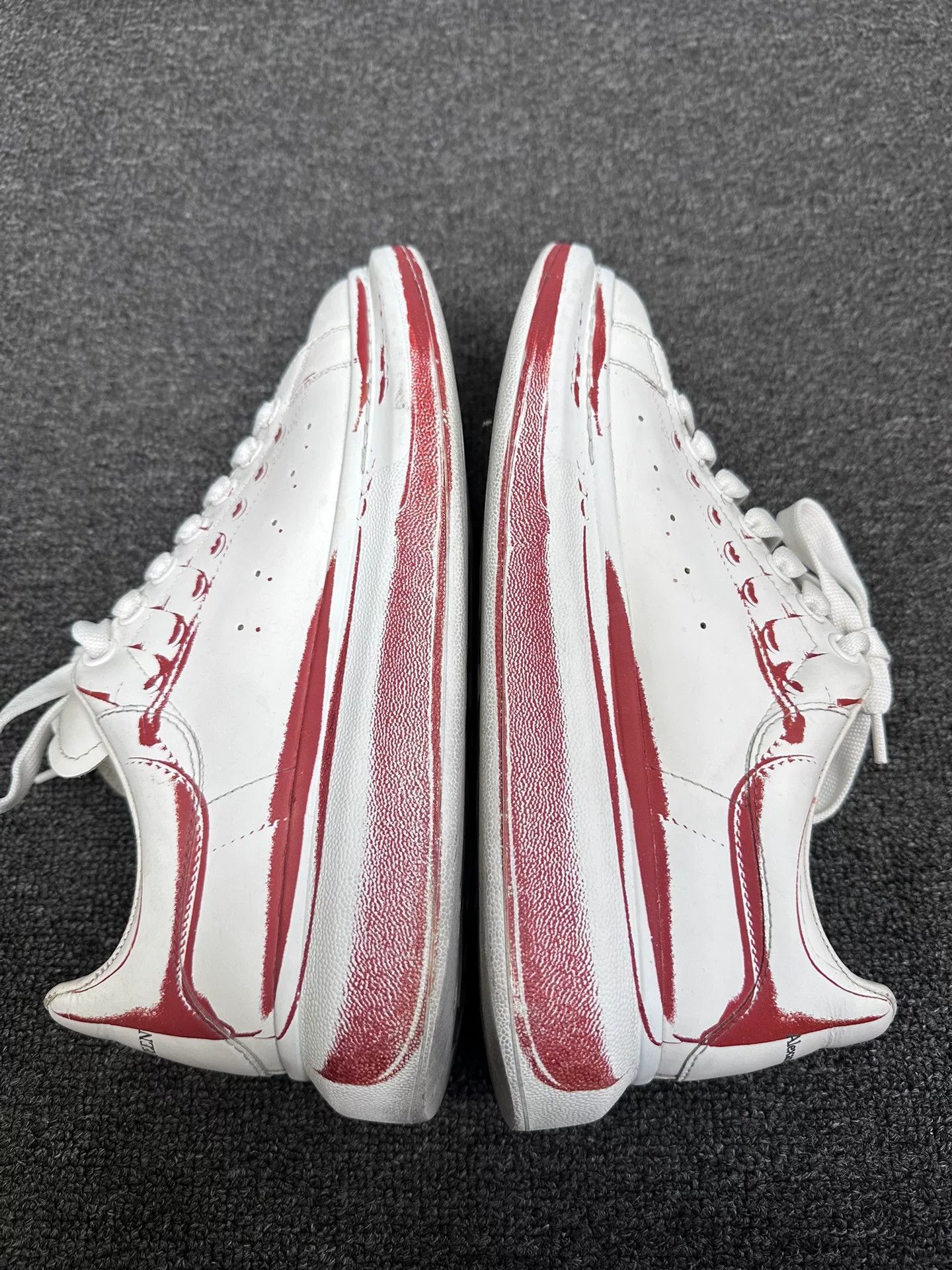 Alexander McQueen Alexander McQueen Red Graffiti Oversized Sneakers EU 40 Size US 7 / EU 40 - 4 Thumbnail