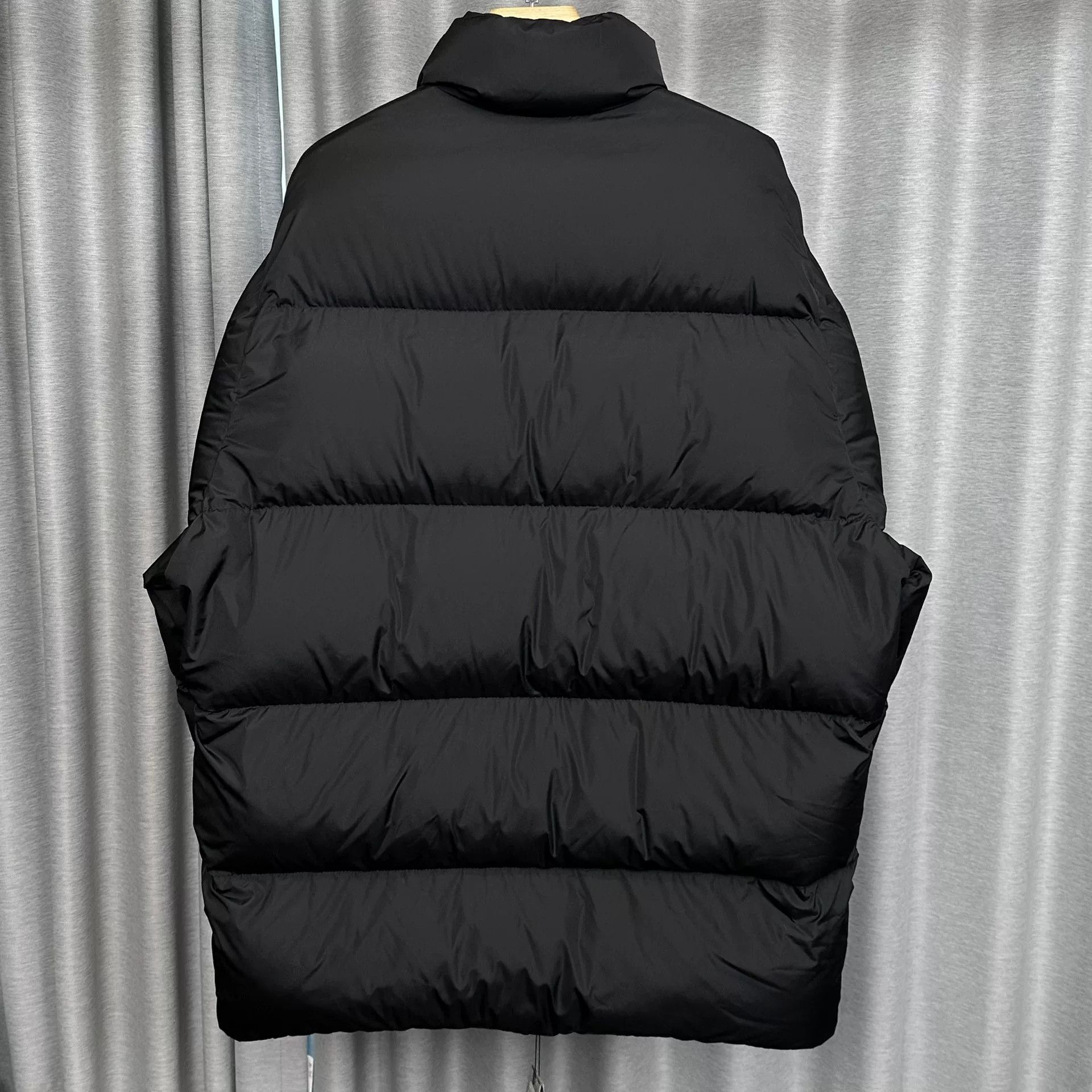 Balenciaga Balenciaga Logo Embroidered Puffer Jacket XS Size US XS / EU 42 / 0 - 7 Thumbnail