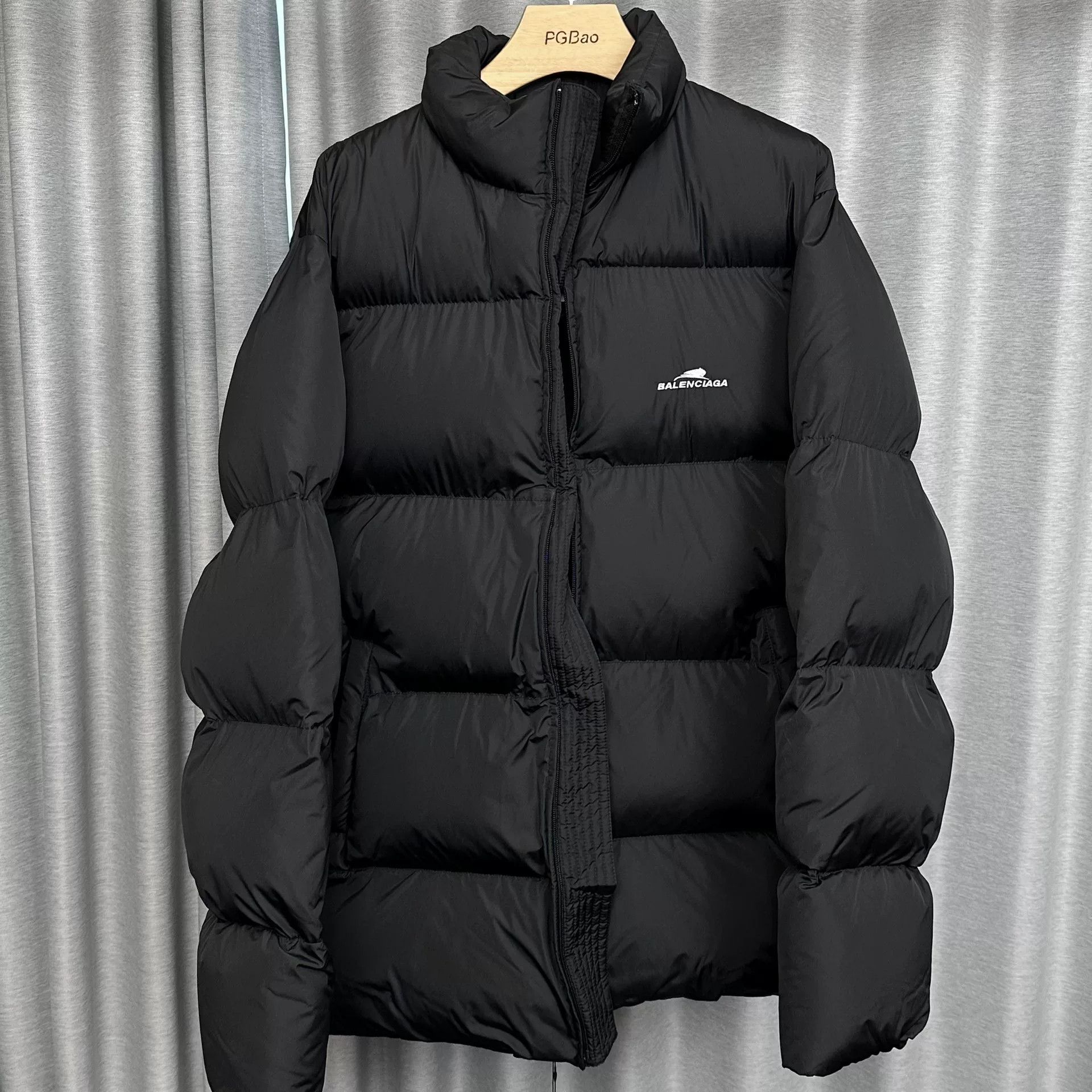 Balenciaga Balenciaga Logo Embroidered Puffer Jacket XS Size US XS / EU 42 / 0 - 2 Thumbnail